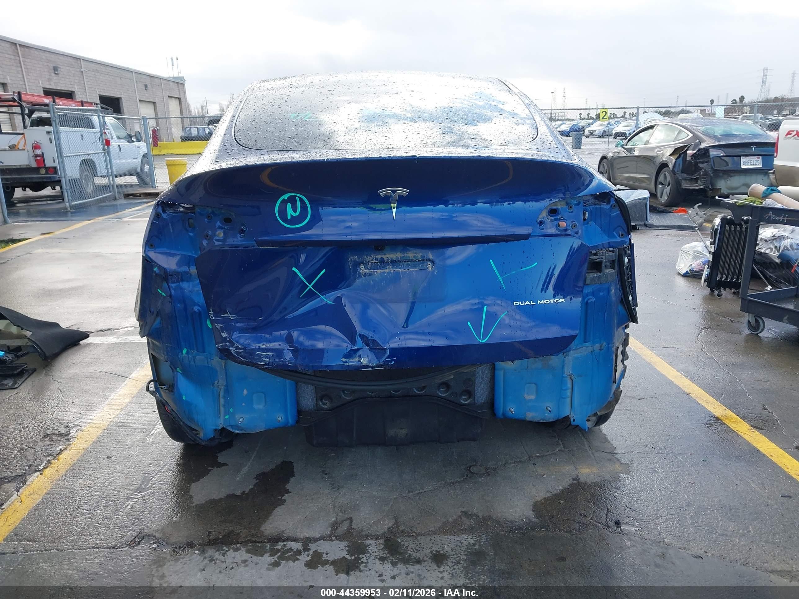 TESLA MODEL image 6