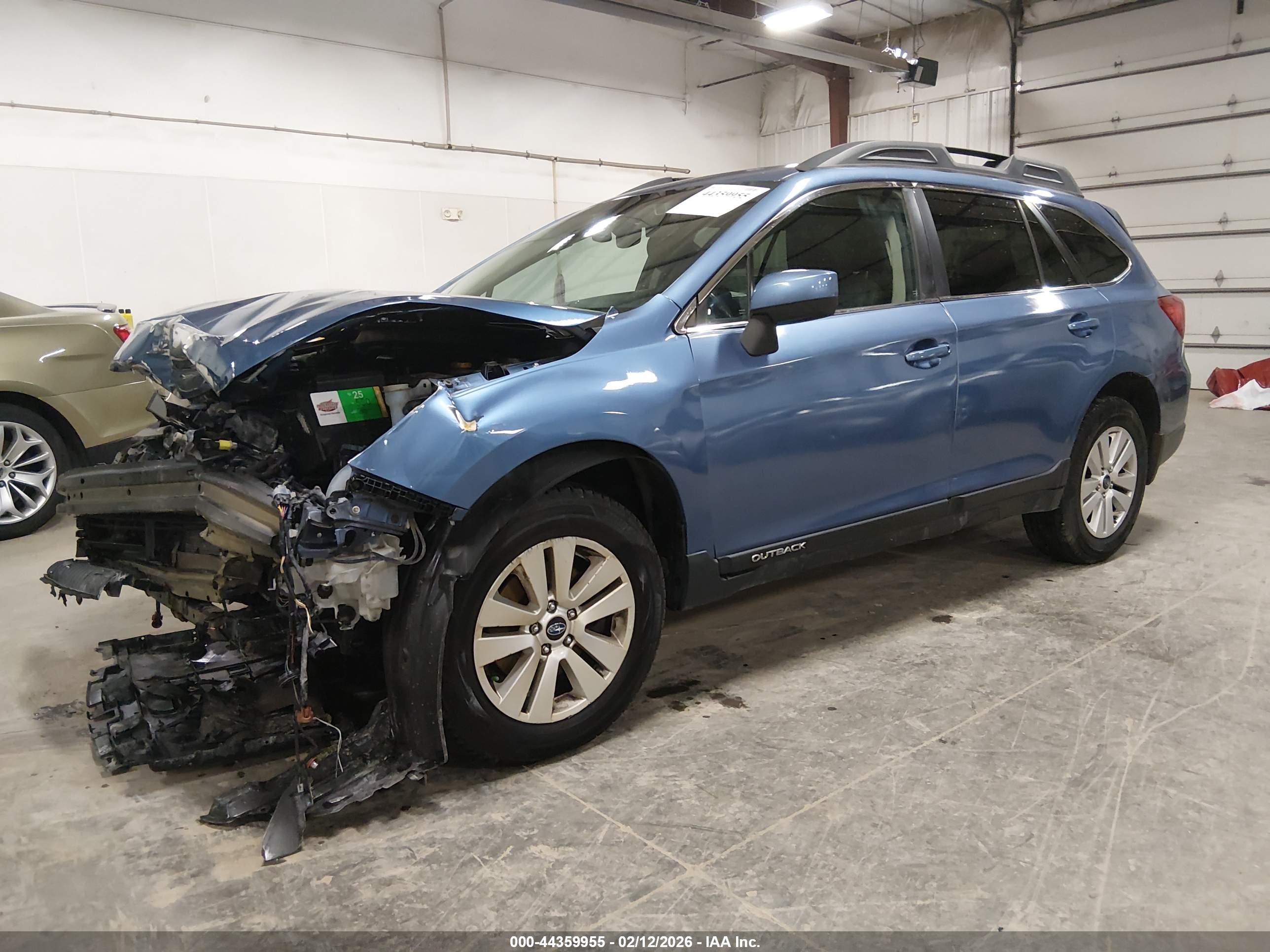 SUBARU OUTBACK image 2