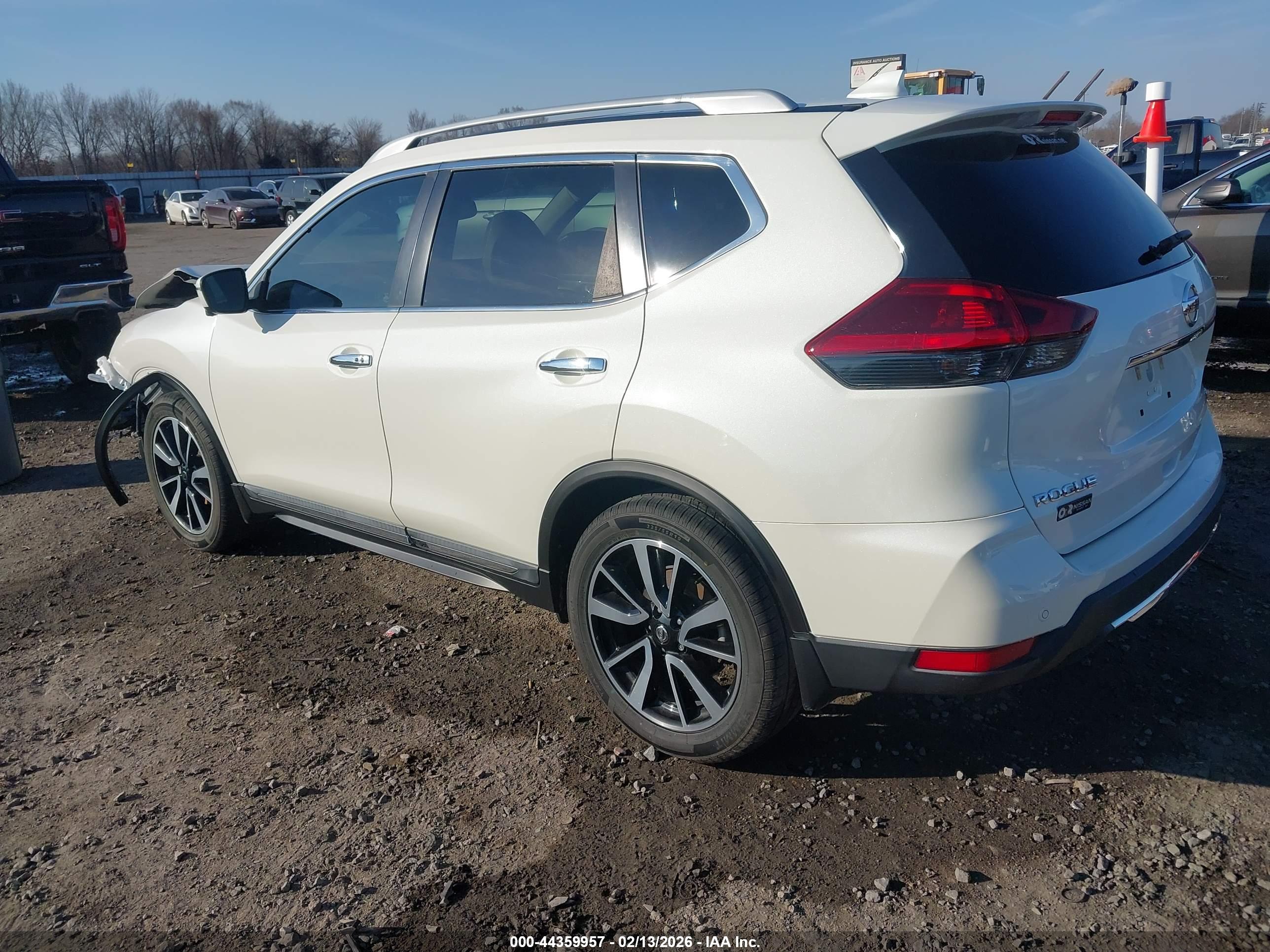 NISSAN ROGUE image 3