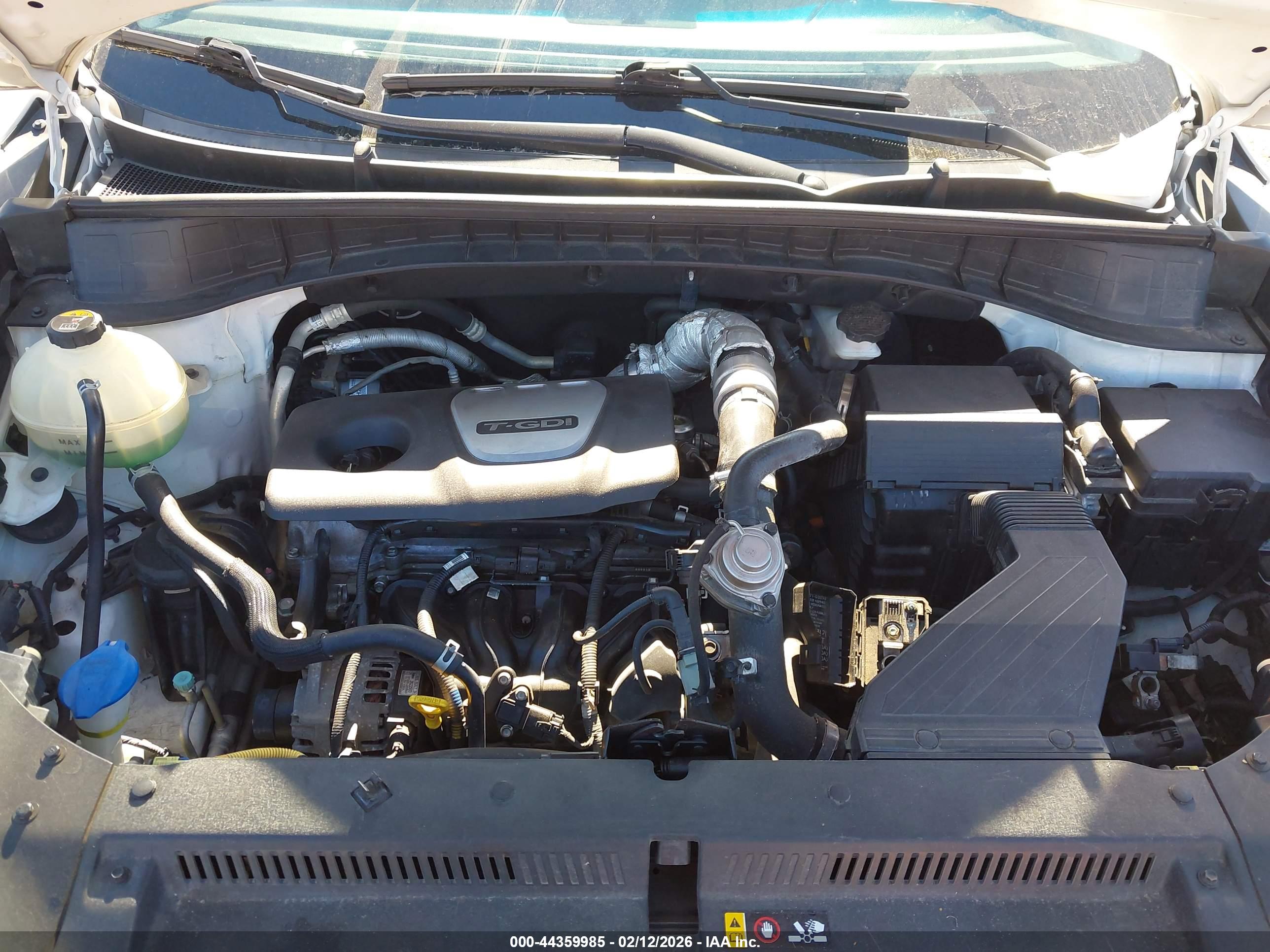 HYUNDAI TUCSON image 10