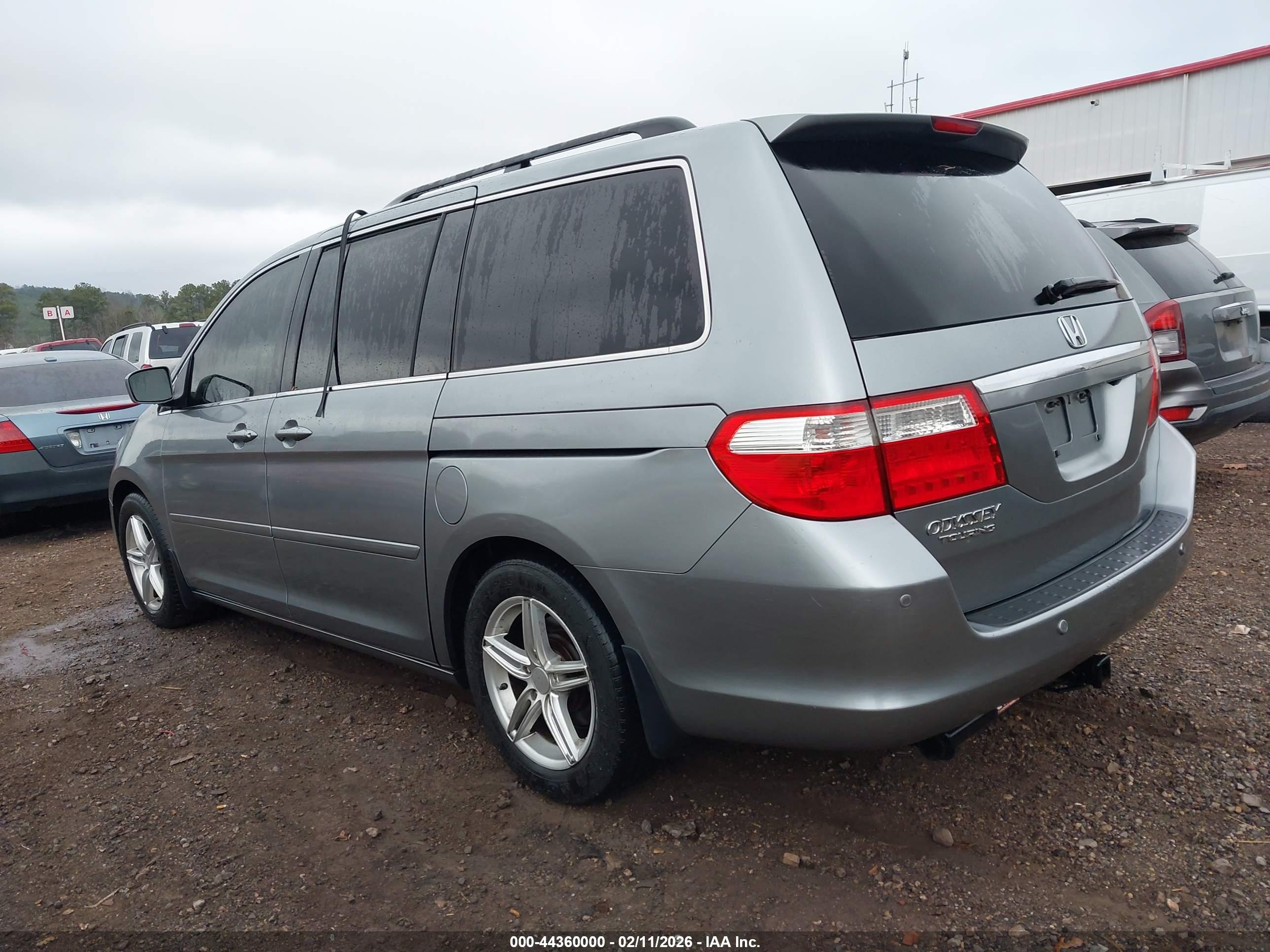 HONDA ODYSSEY image 3