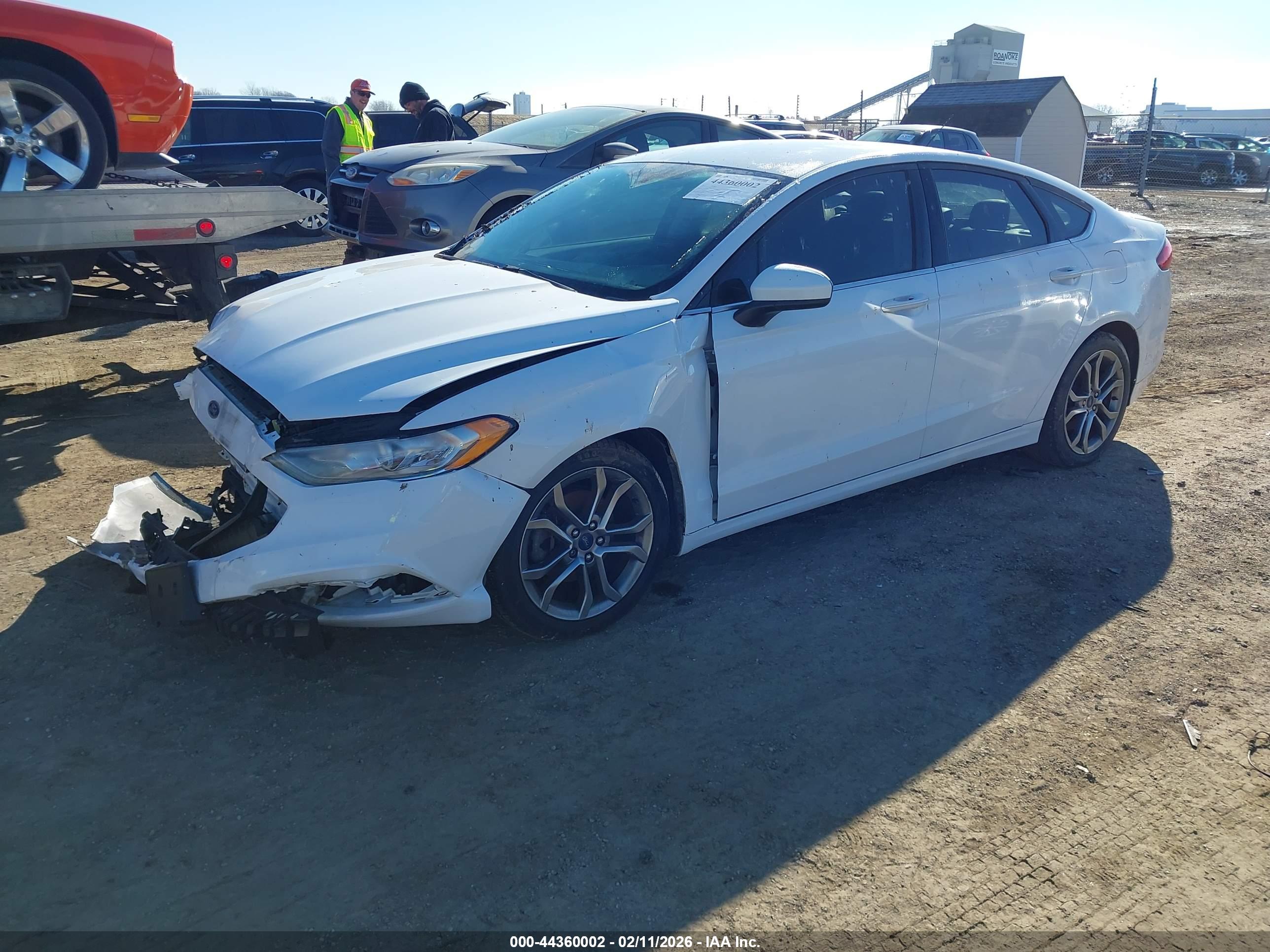 FORD FUSION image 2