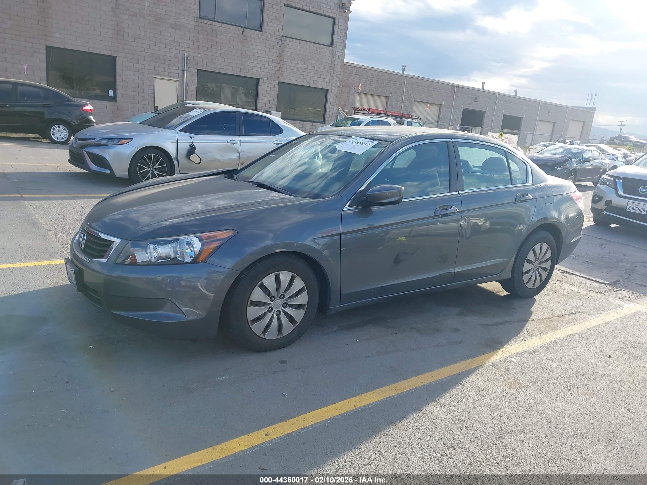 HONDA ACCORD image 2