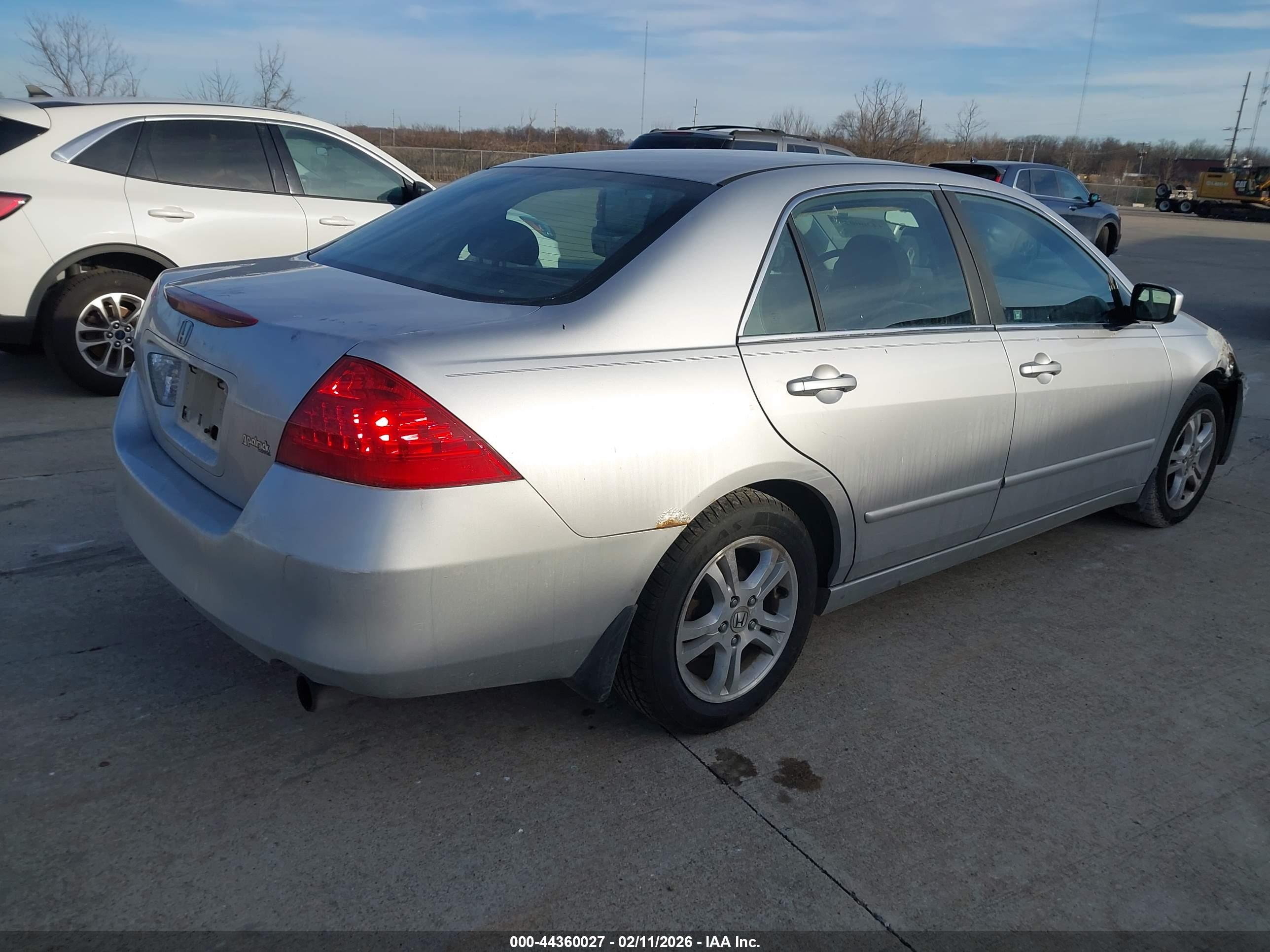 HONDA ACCORD image 4