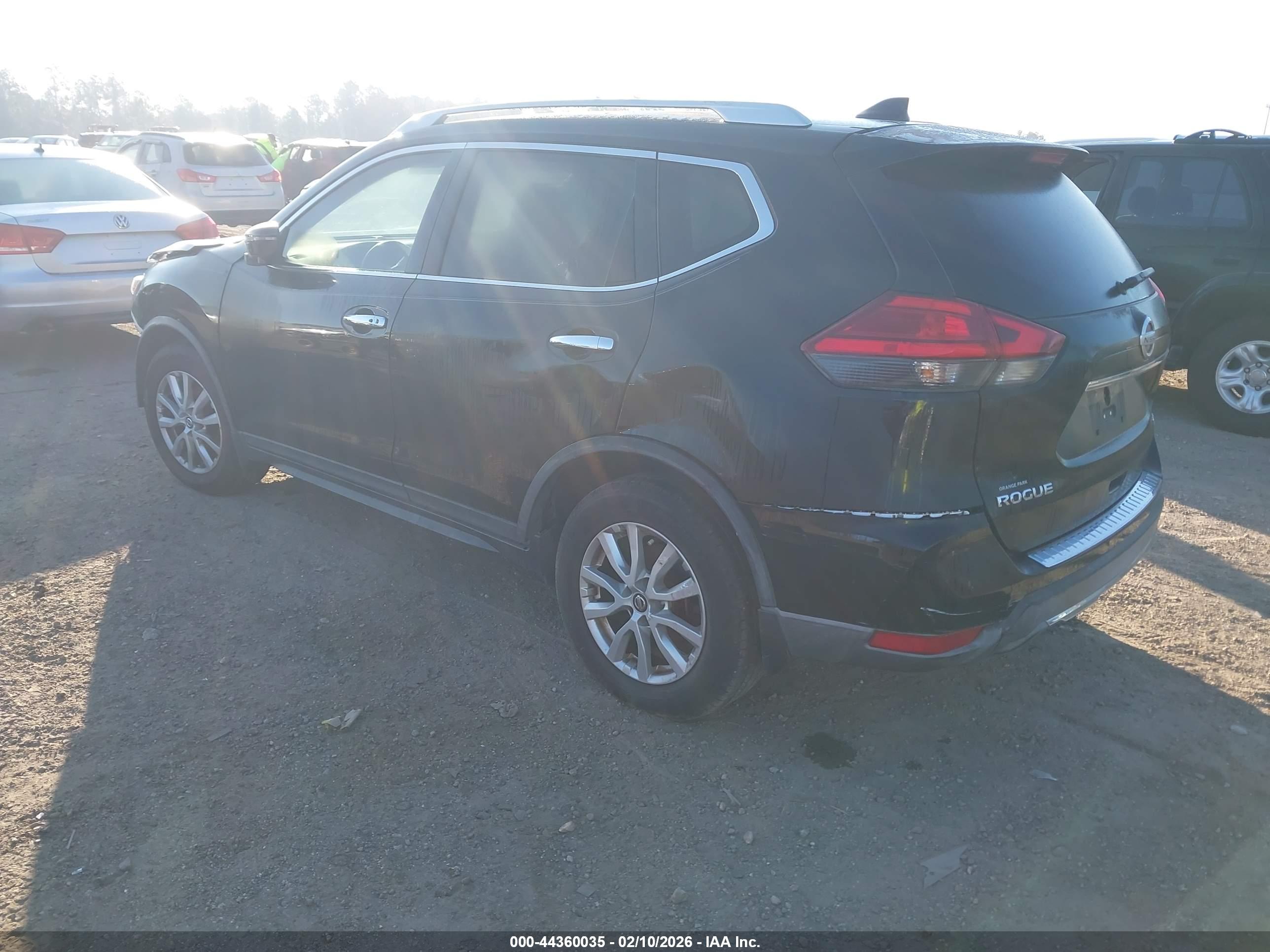 NISSAN ROGUE image 3
