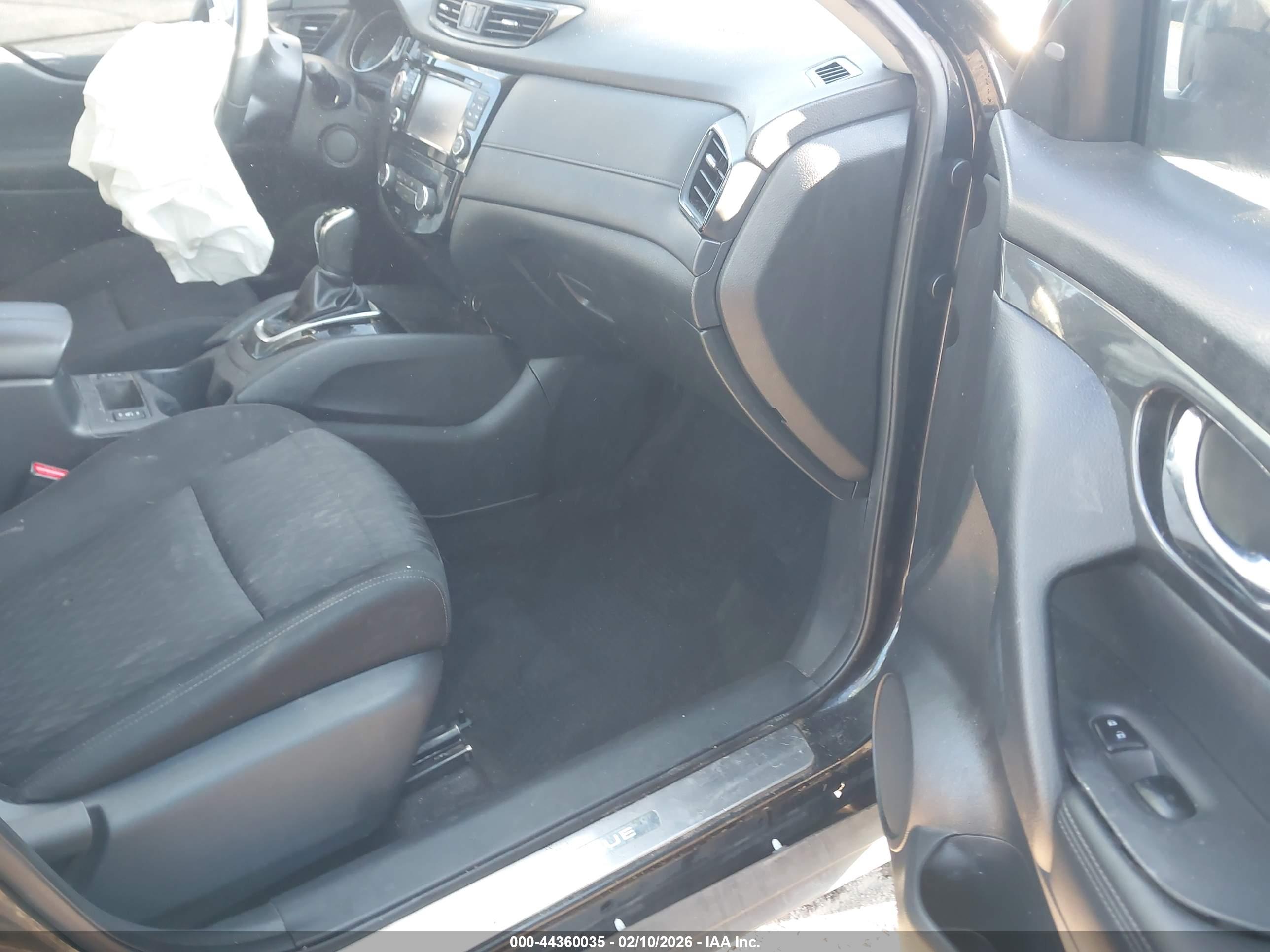 NISSAN ROGUE image 5