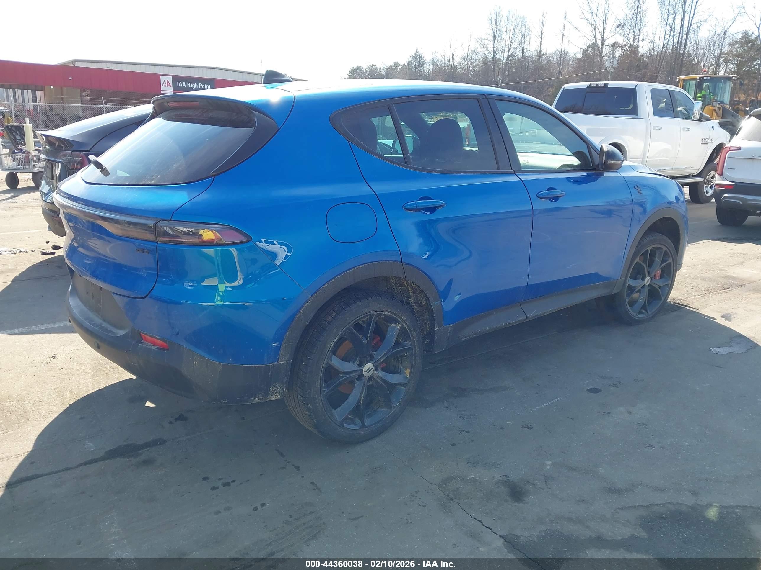 DODGE HORNET image 4