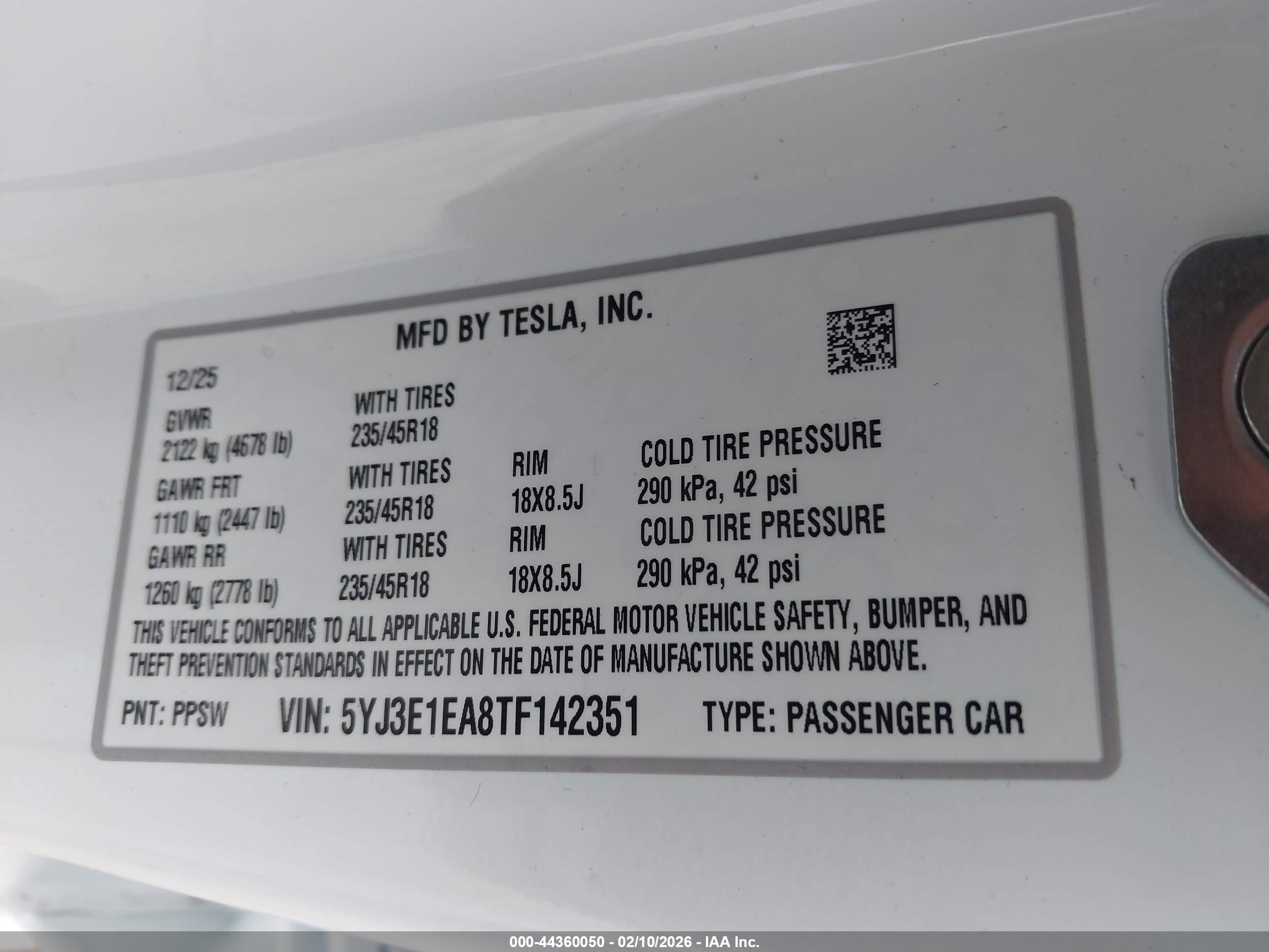 TESLA MODEL image 9