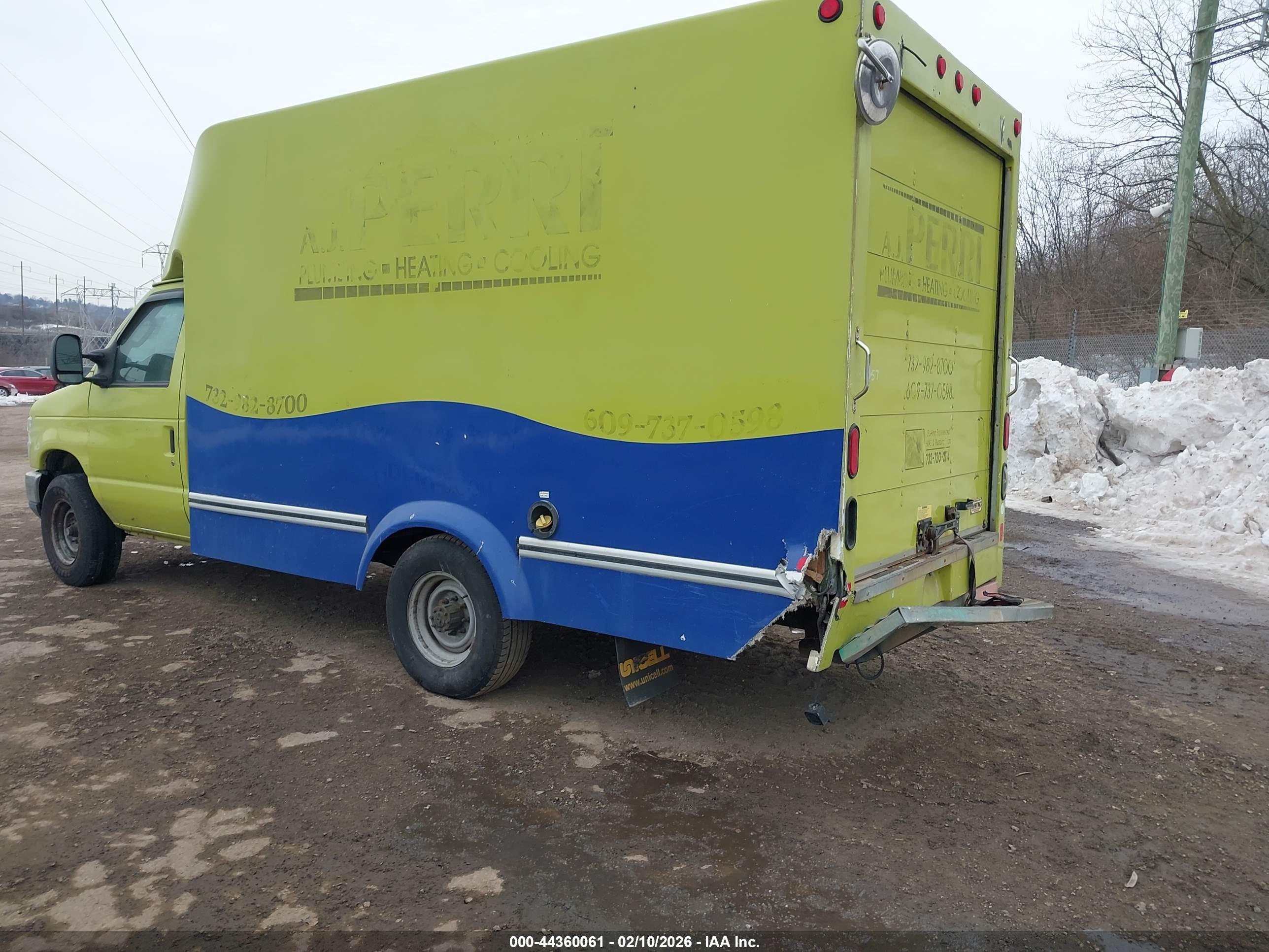 FORD E-350 image 3