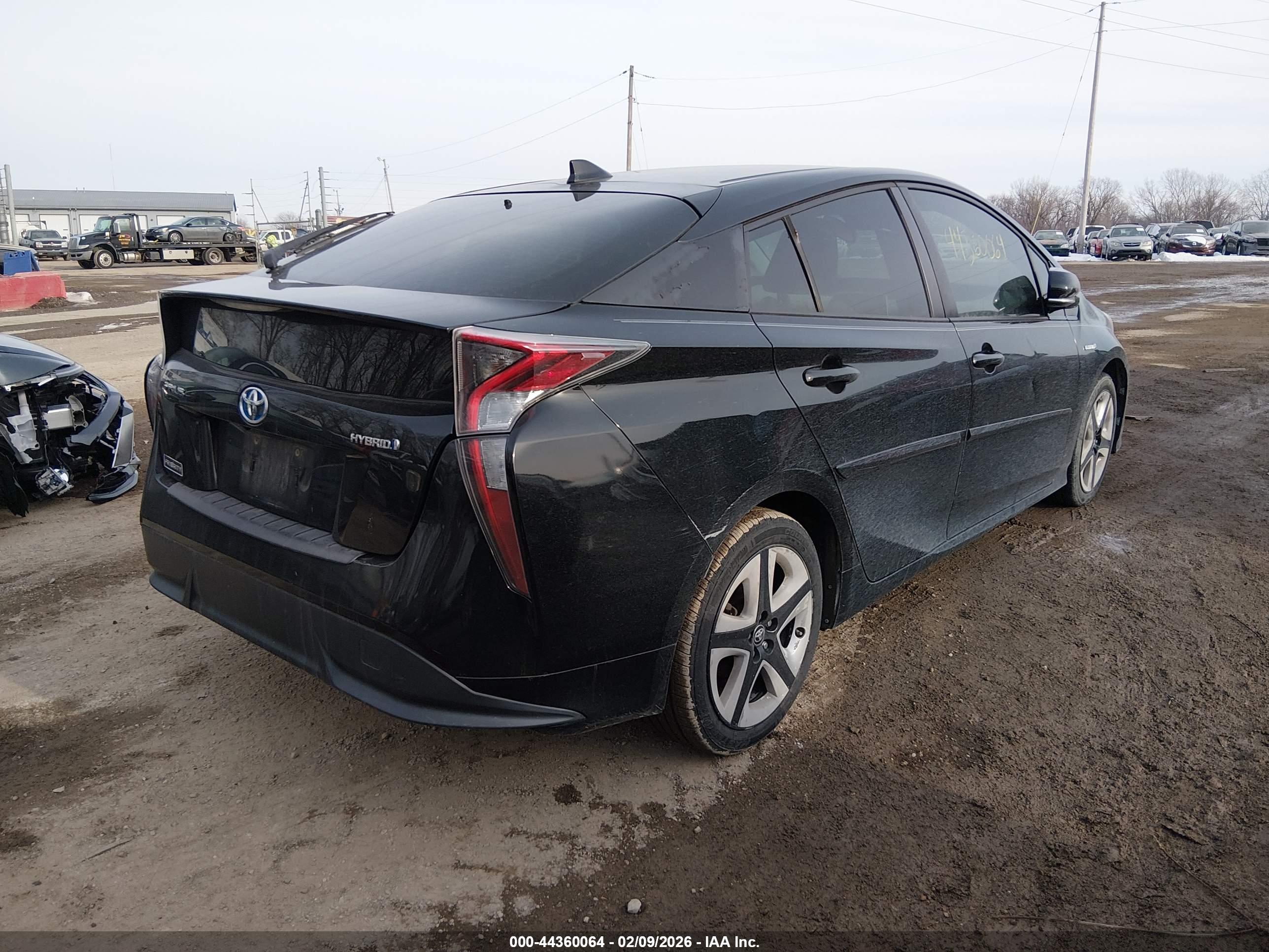 TOYOTA PRIUS image 4