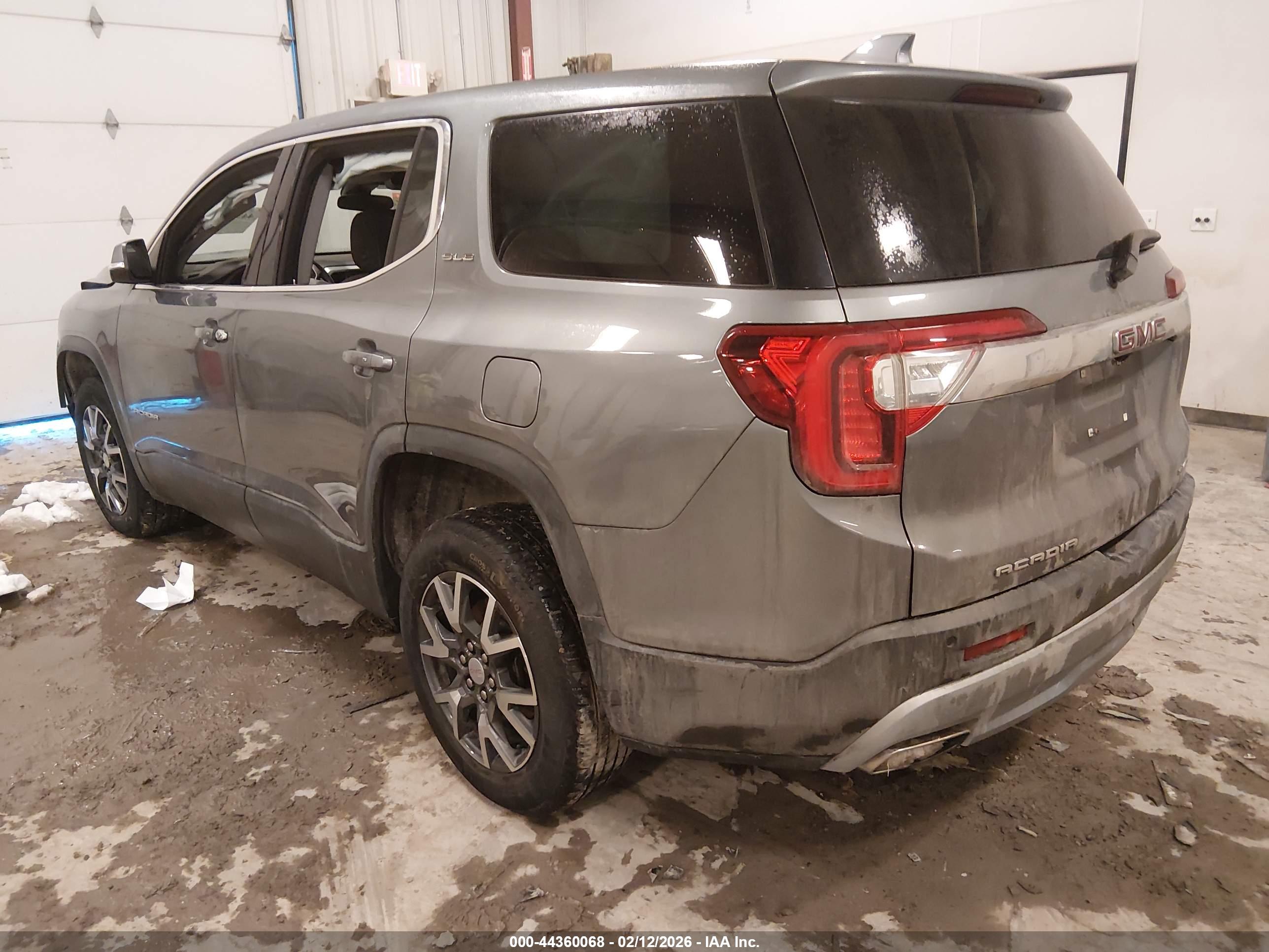 GMC ACADIA image 3