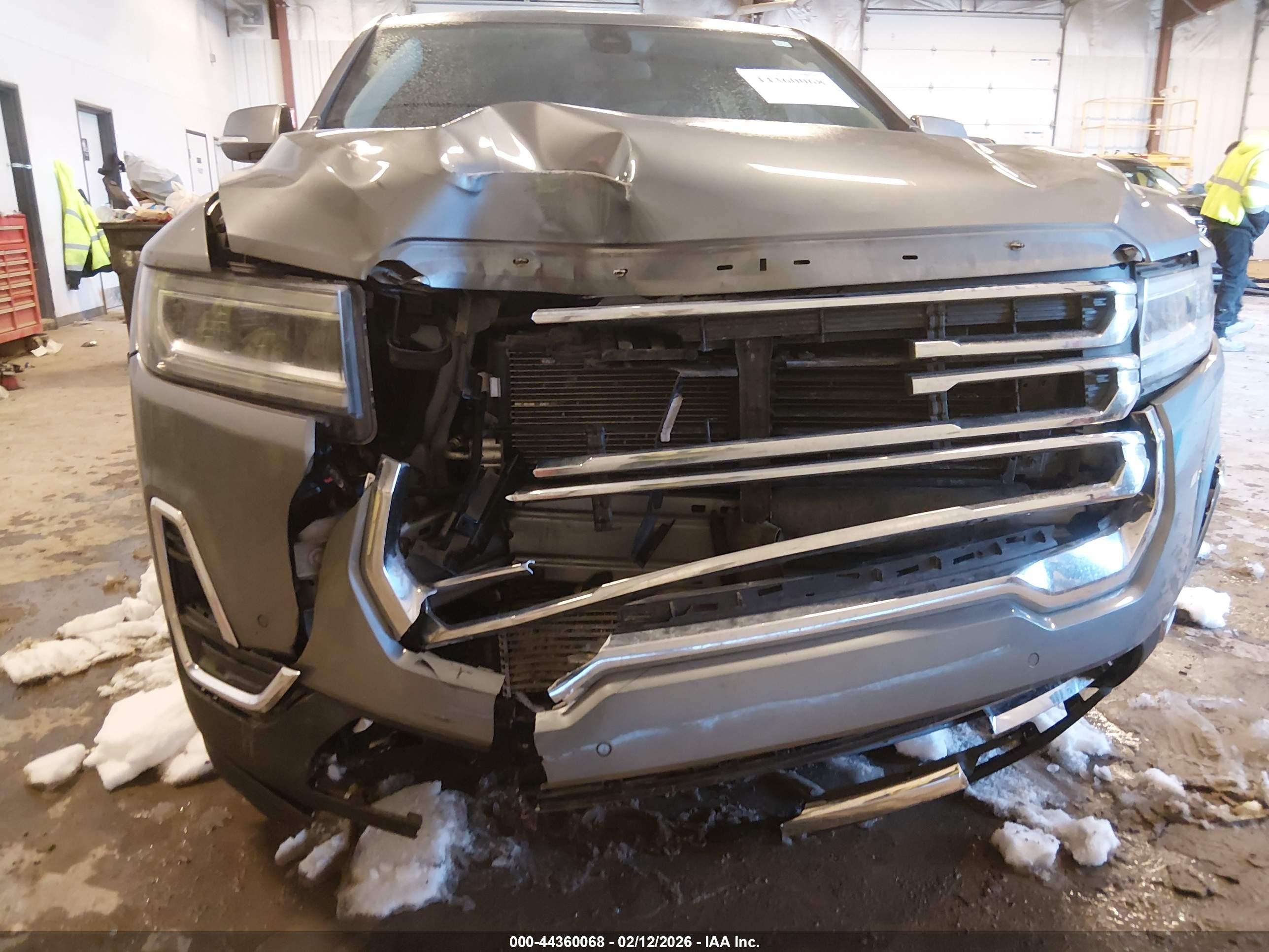 GMC ACADIA image 6