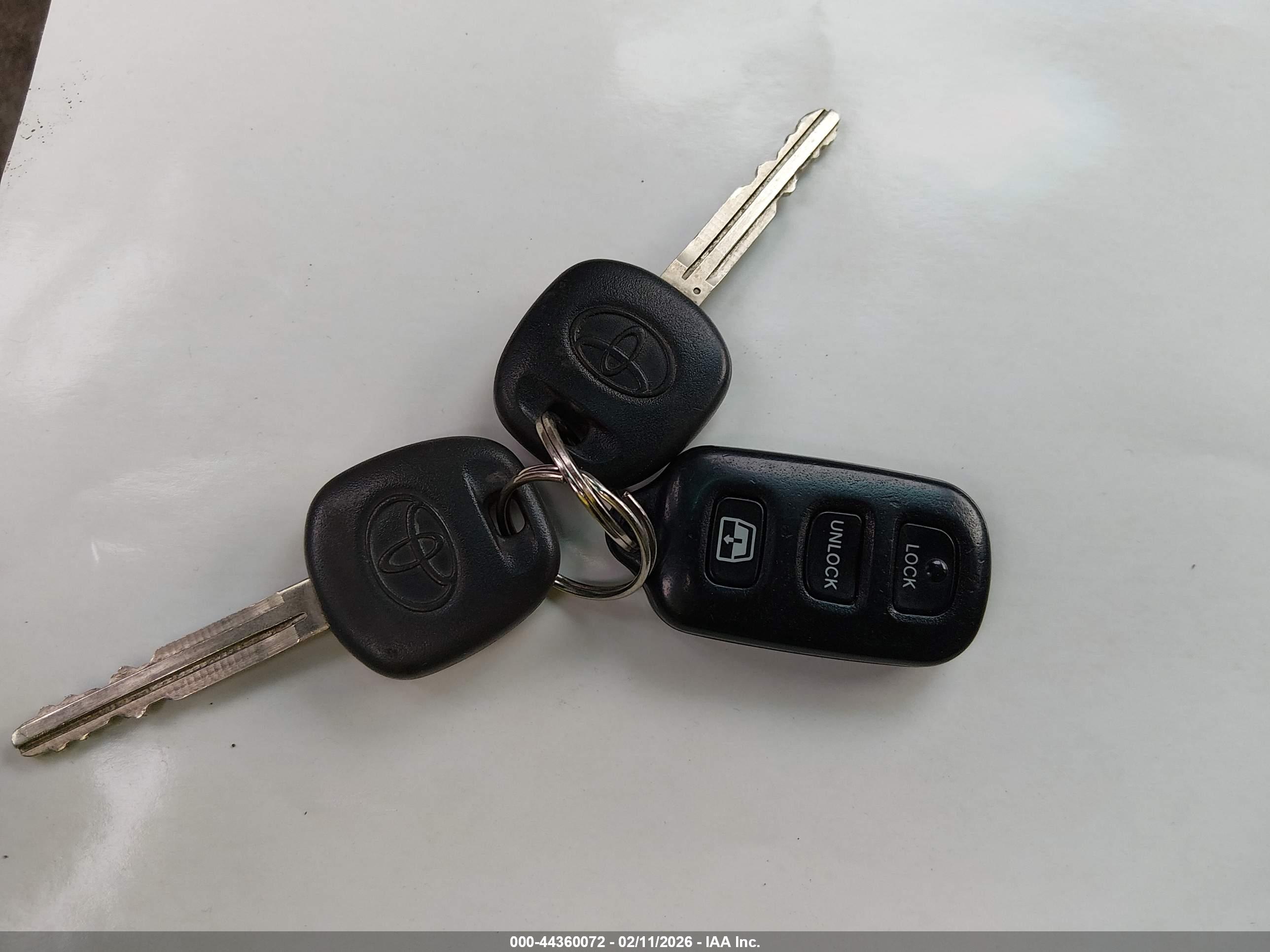 TOYOTA 4RUNNER image 11