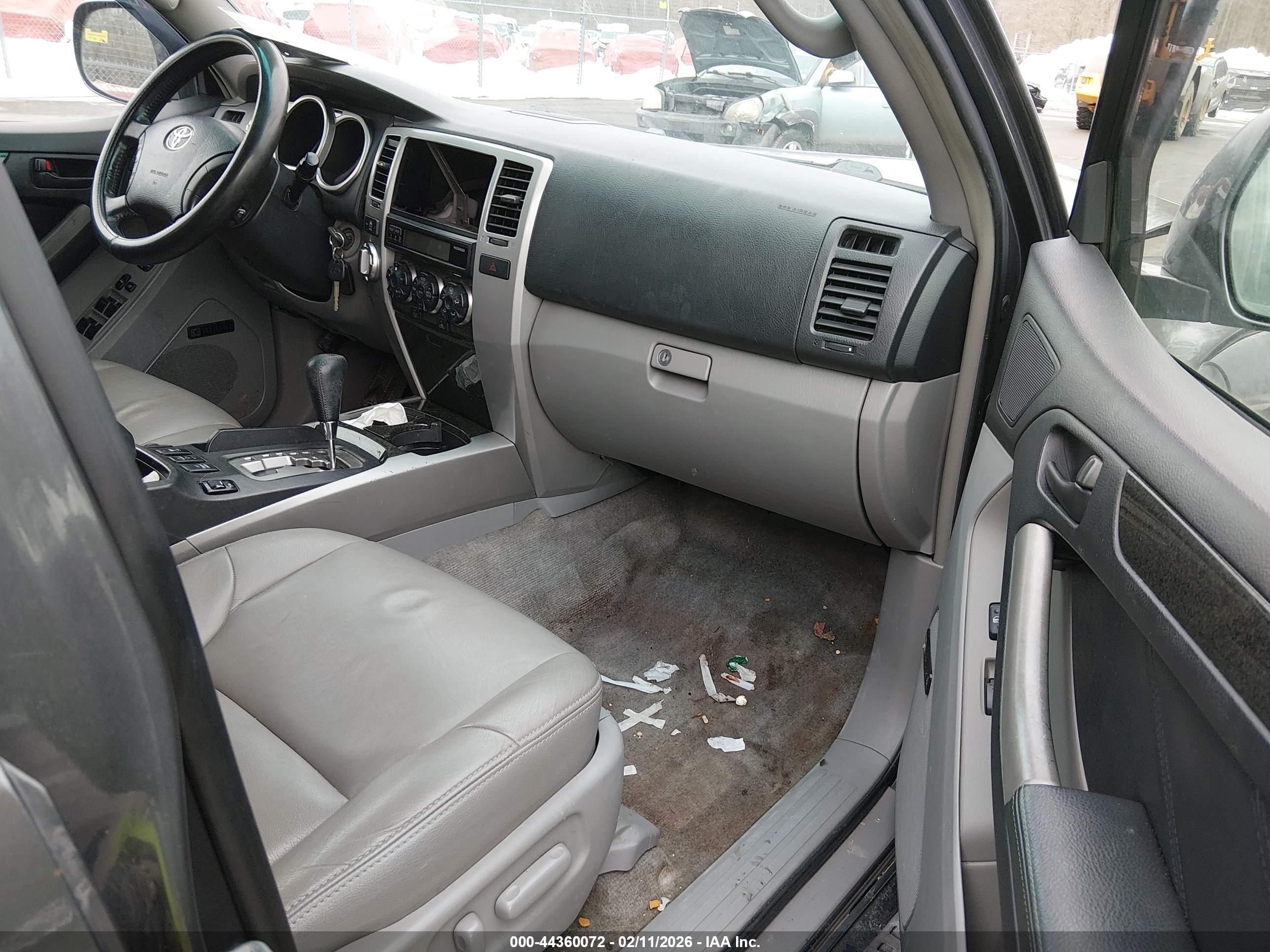 TOYOTA 4RUNNER image 5