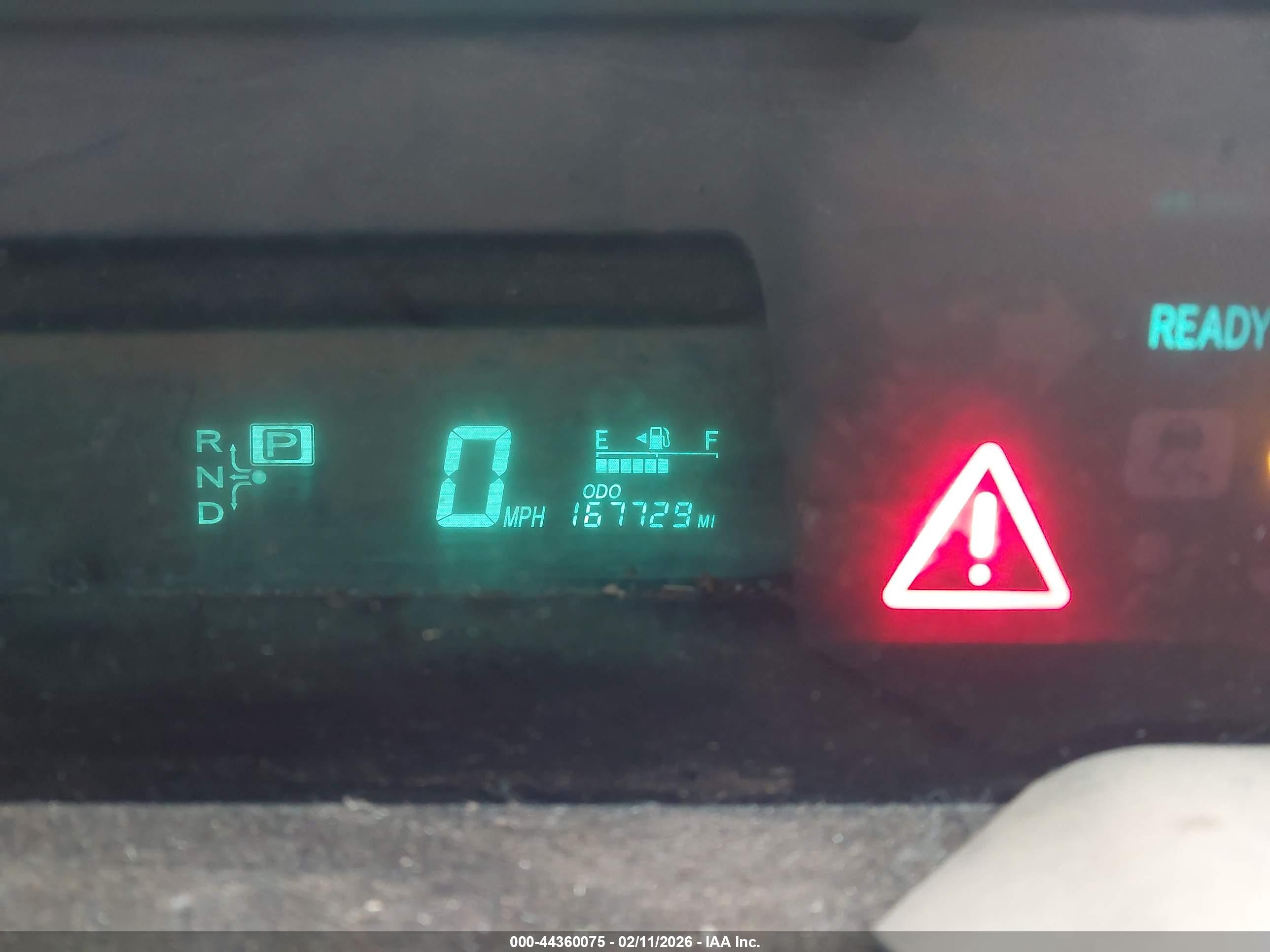 TOYOTA PRIUS image 7
