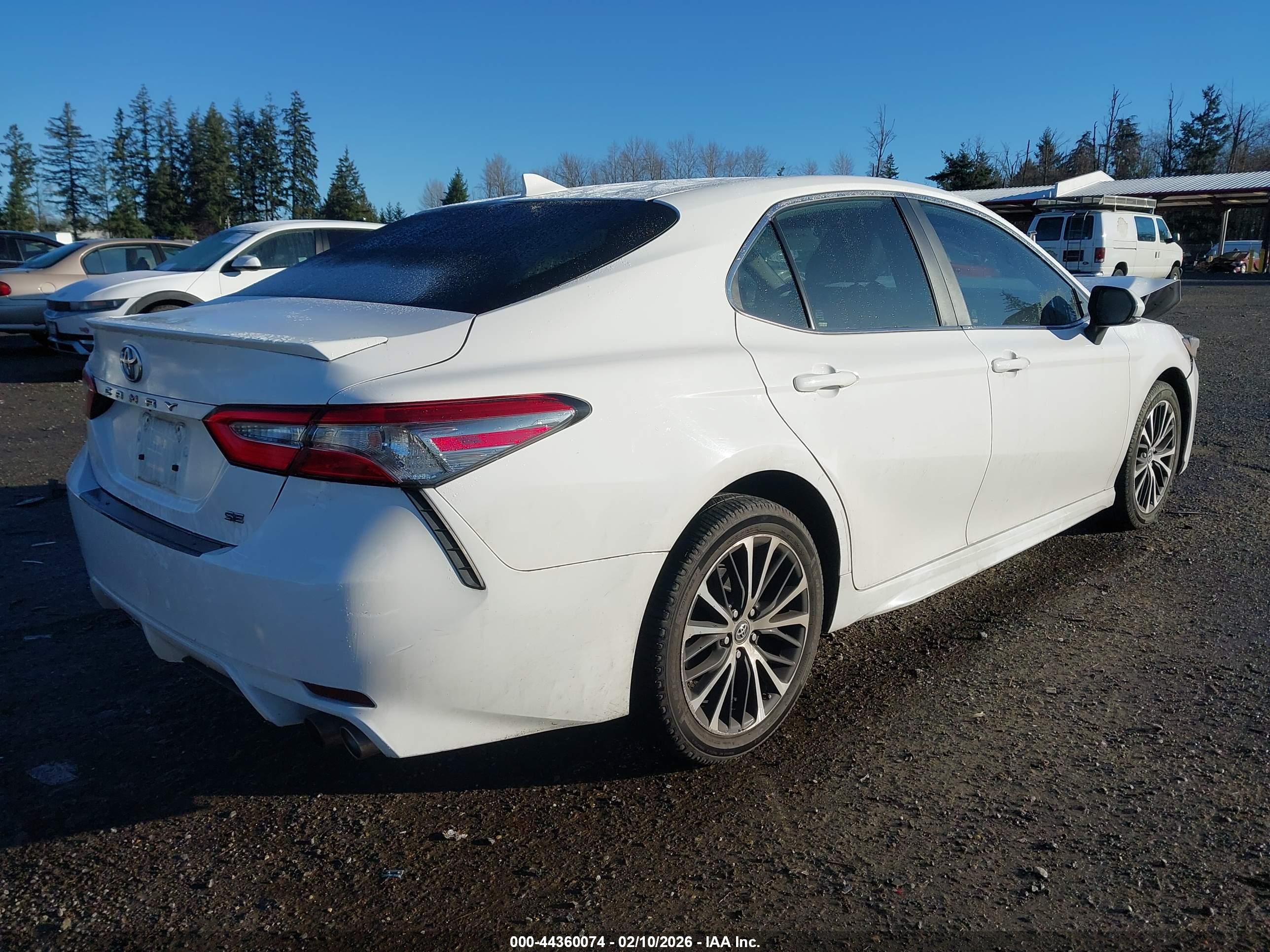 TOYOTA CAMRY image 4