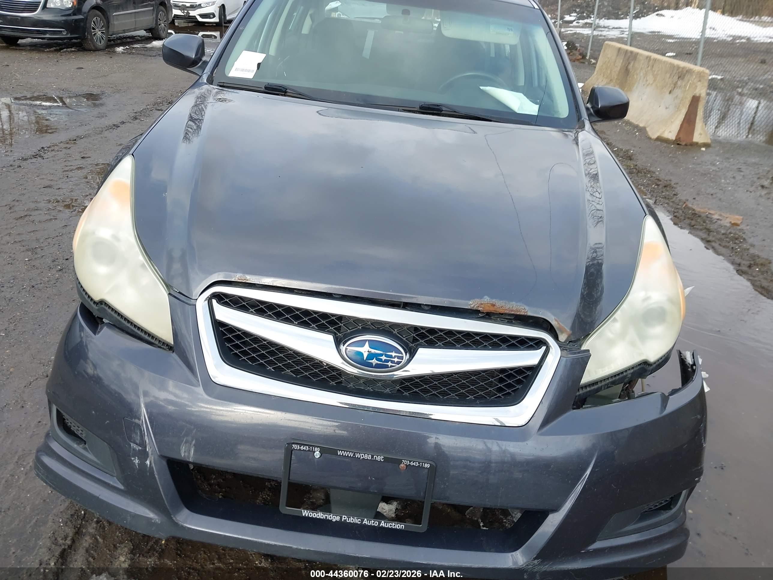 SUBARU LEGACY image 10
