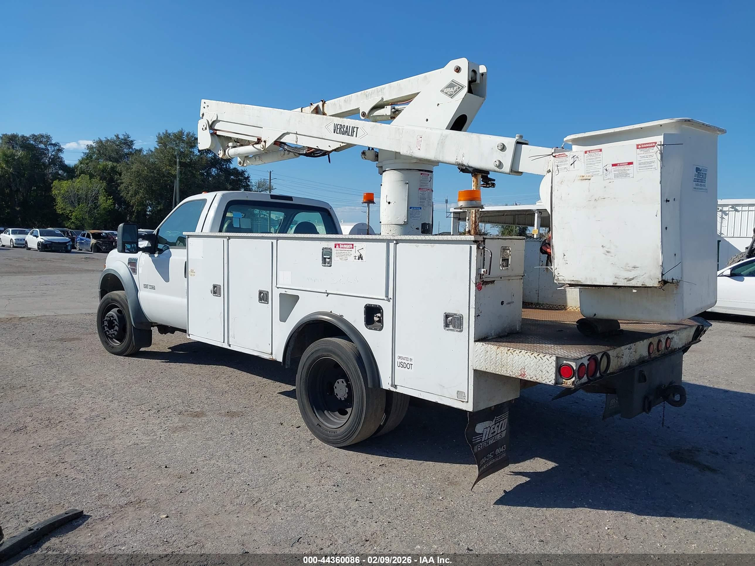 FORD F-550 image 3