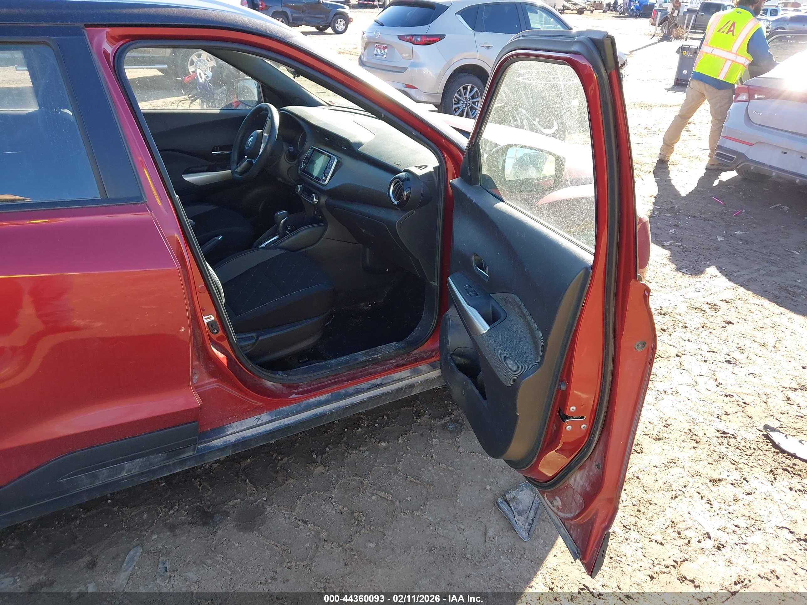NISSAN KICKS image 5