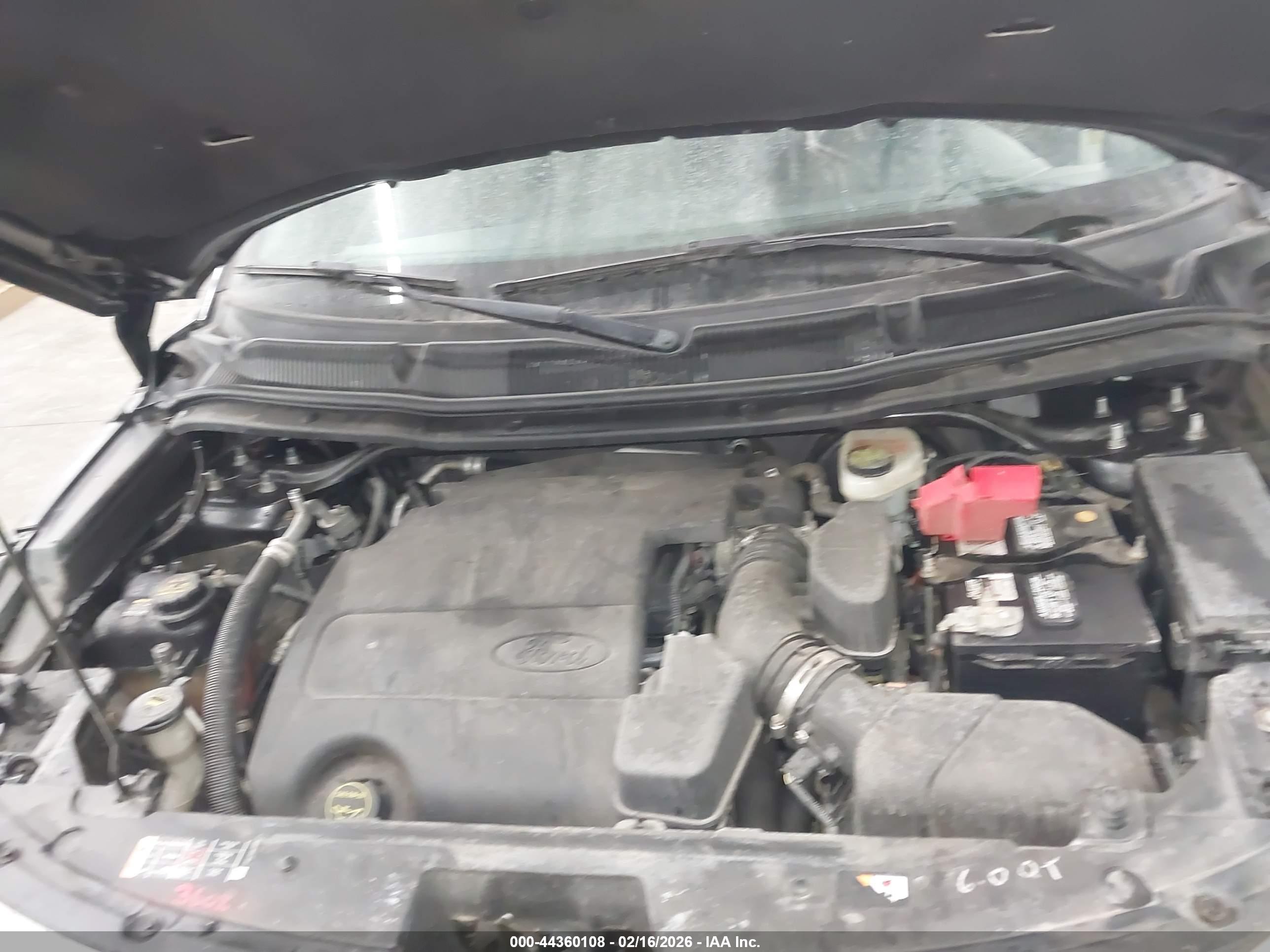 FORD EXPLORER image 10