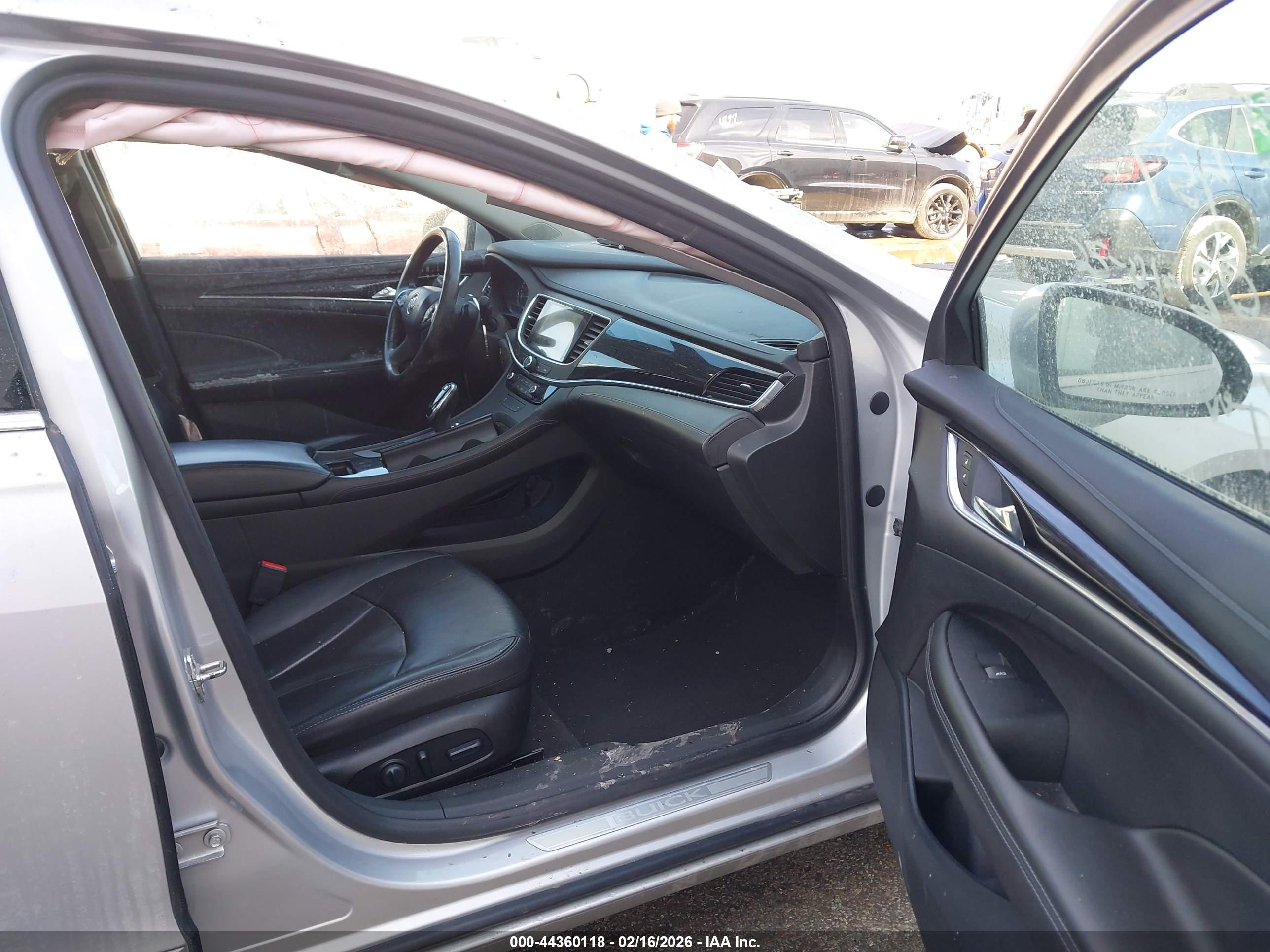 BUICK LACROSSE image 5