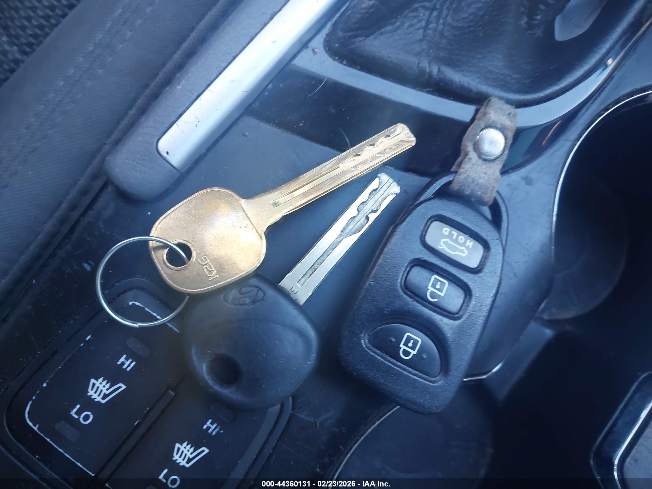 HYUNDAI SONATA image 11