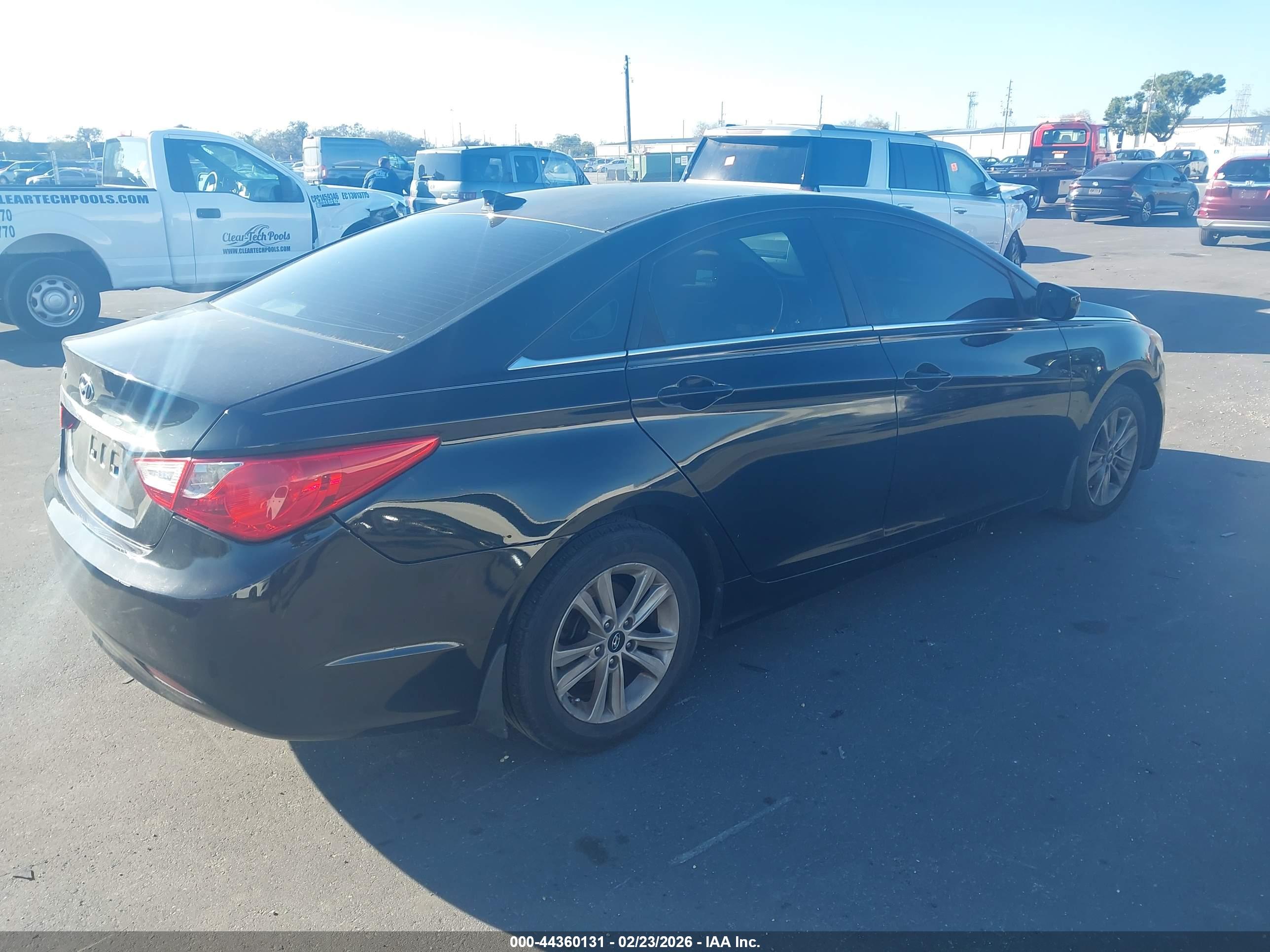 HYUNDAI SONATA image 4
