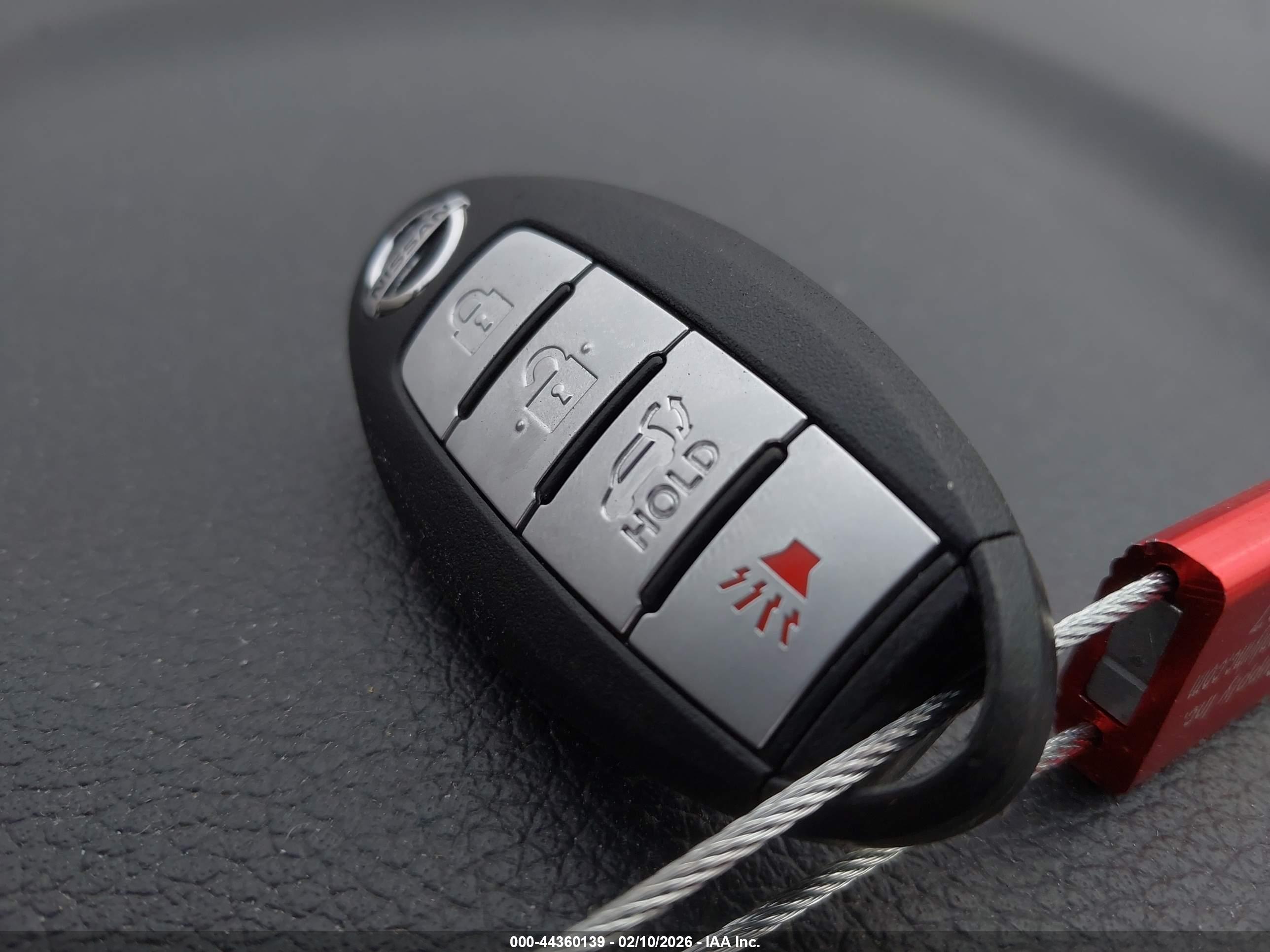 NISSAN ROGUE image 11