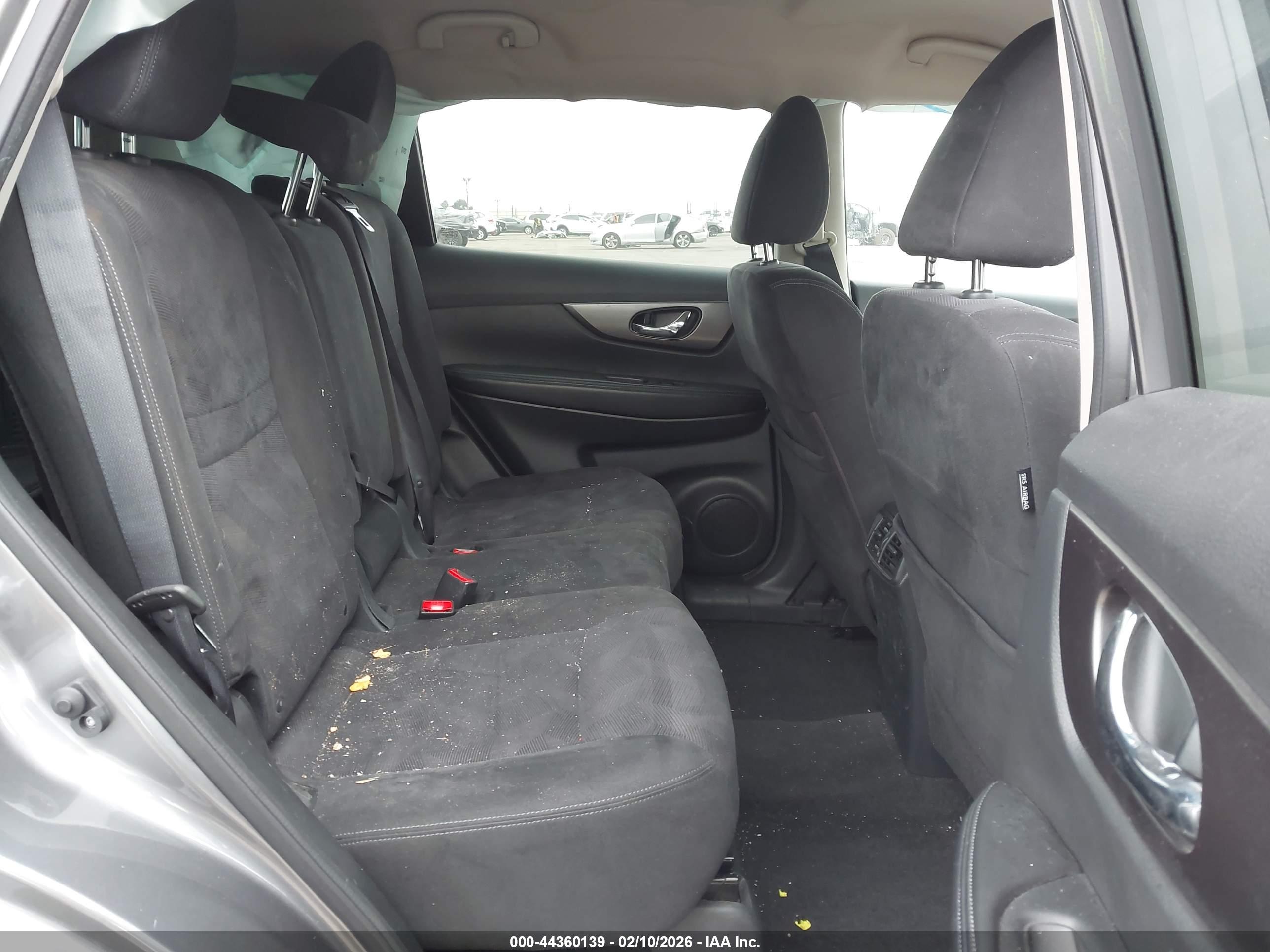 NISSAN ROGUE image 8