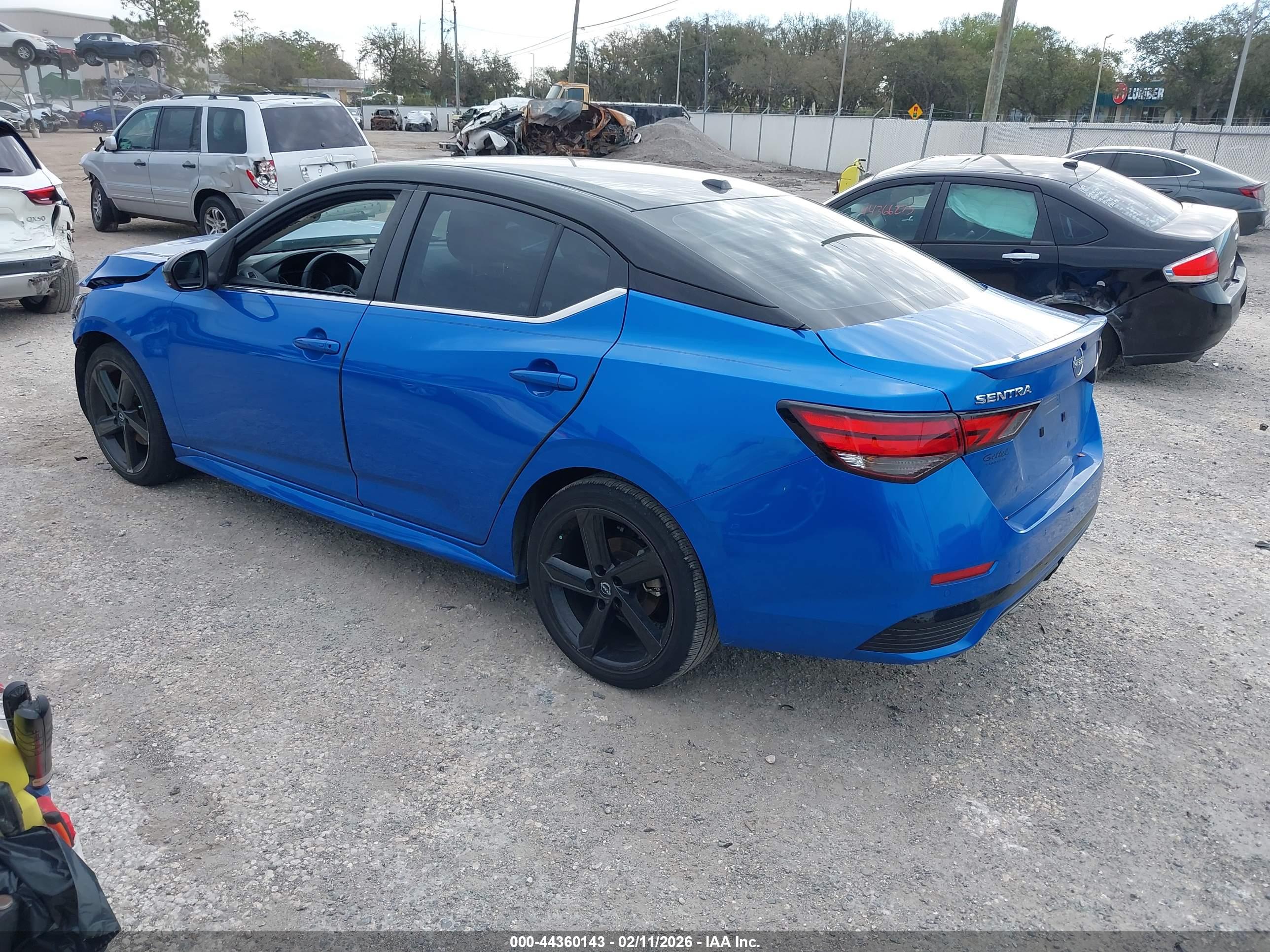NISSAN SENTRA image 3