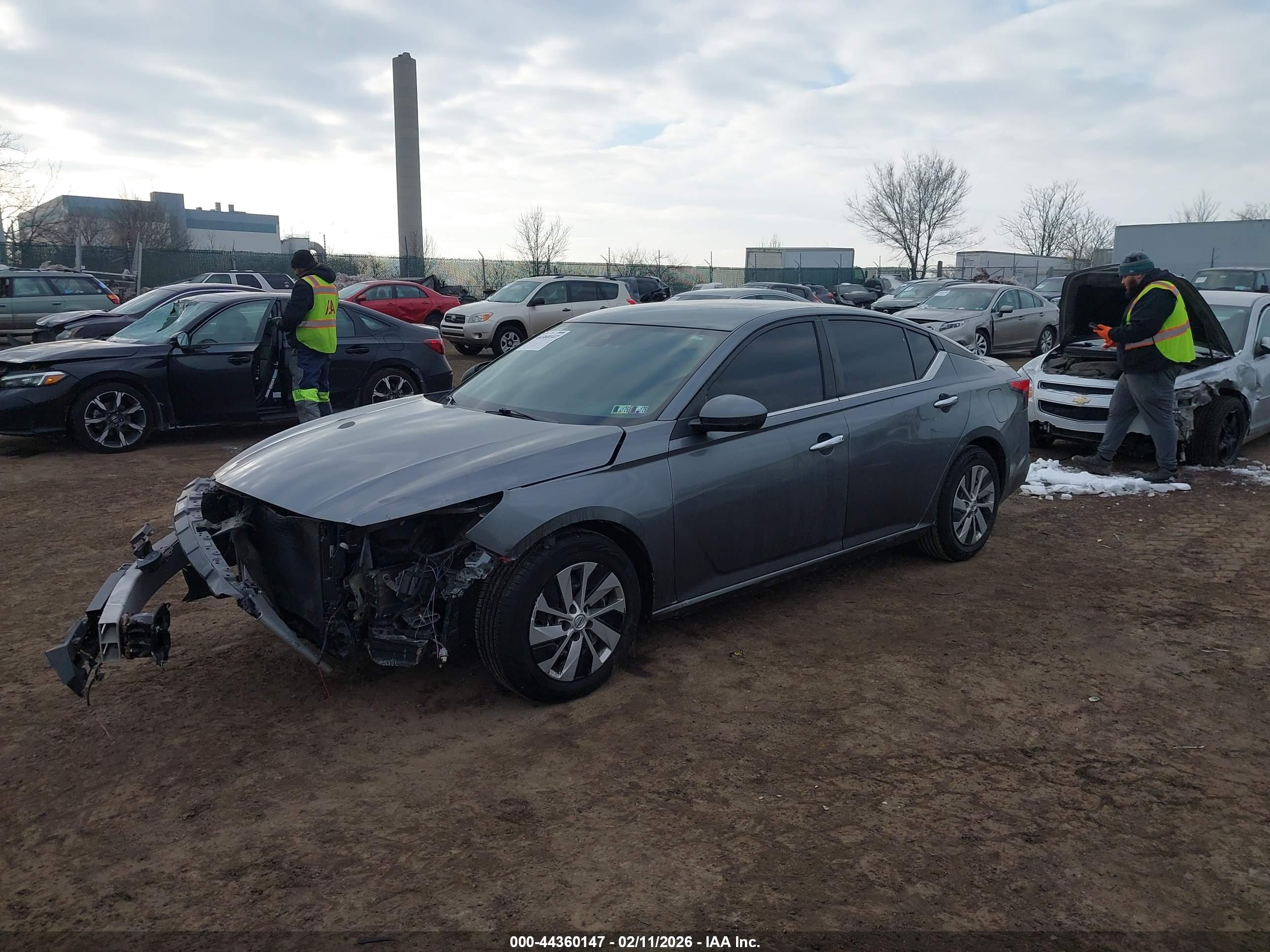 NISSAN ALTIMA image 2