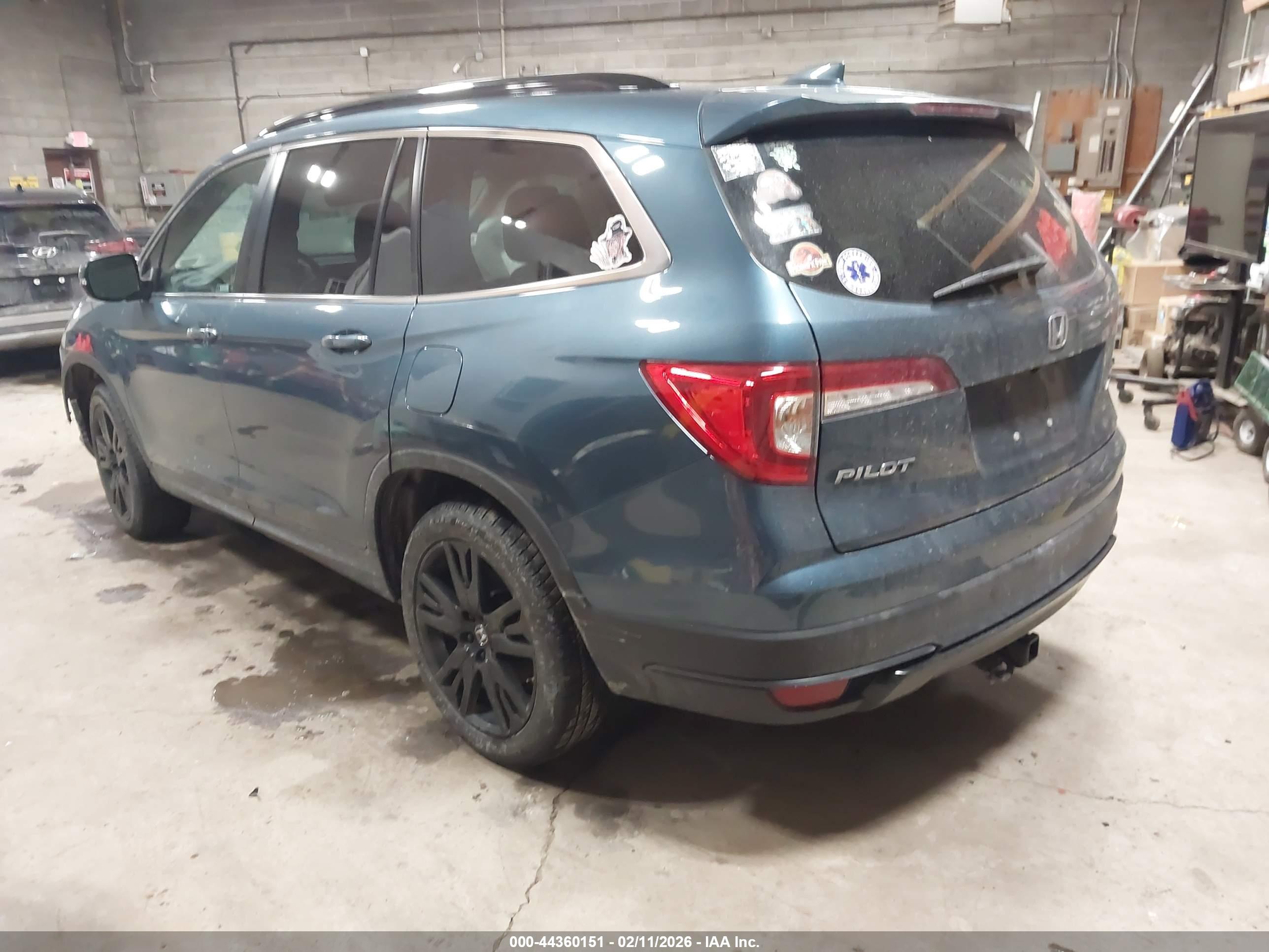 HONDA PILOT image 3