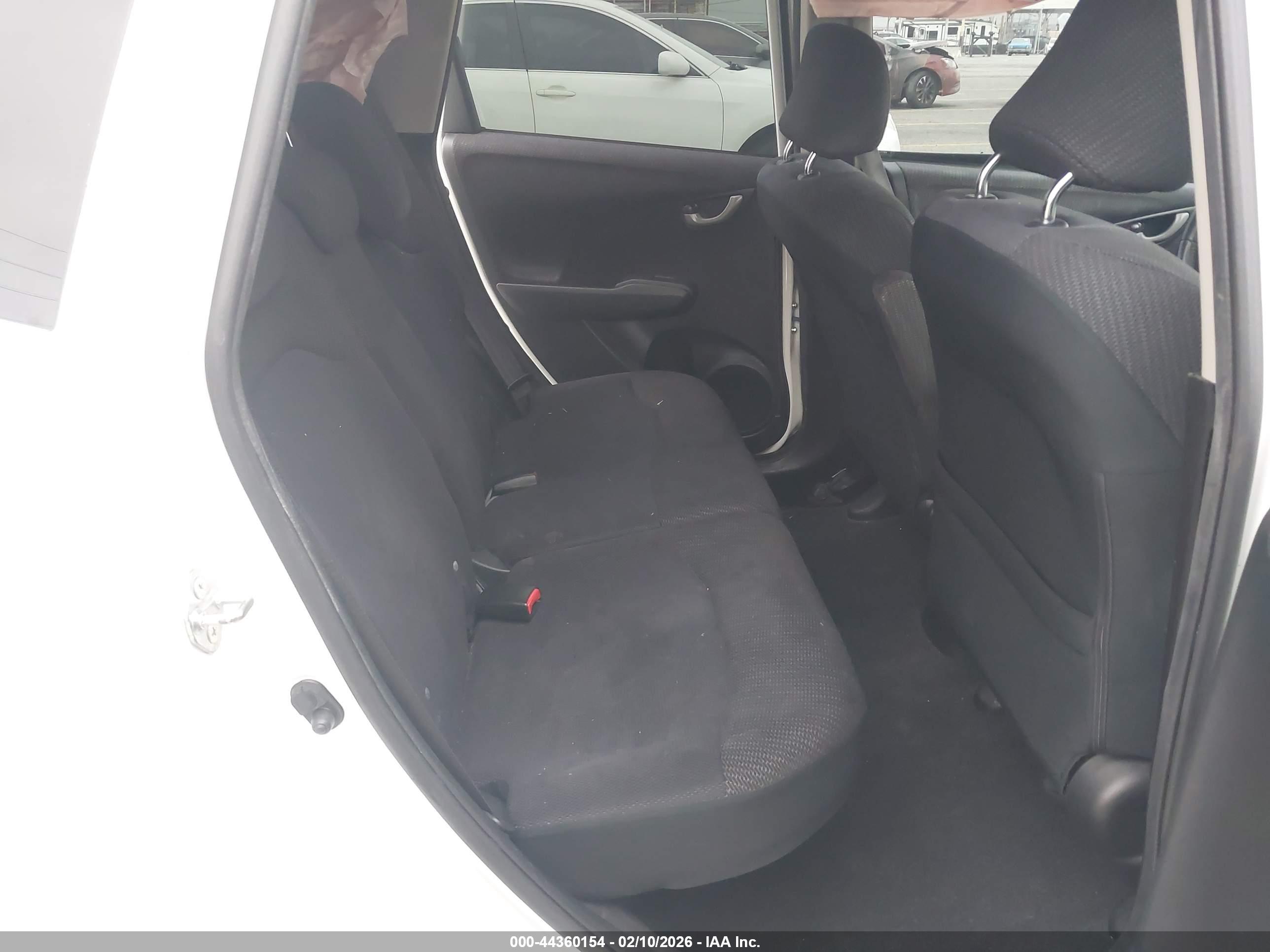 HONDA FIT image 8