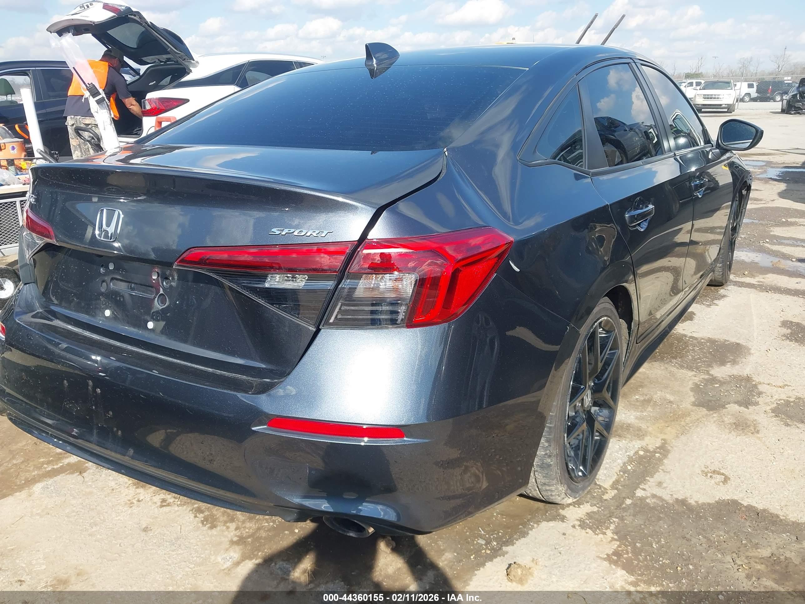 HONDA CIVIC image 4