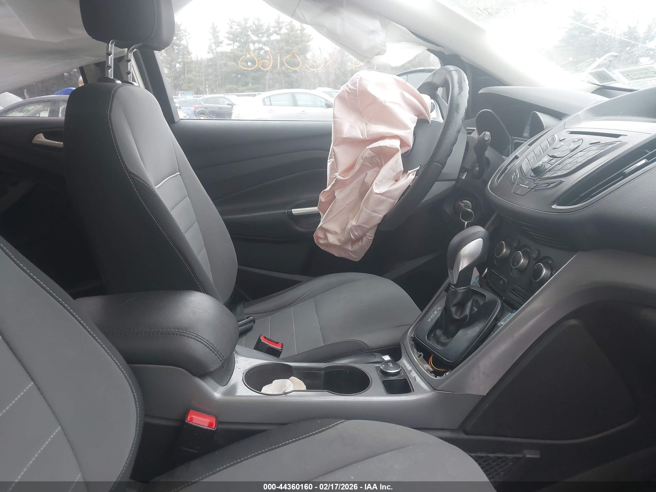 FORD ESCAPE image 5