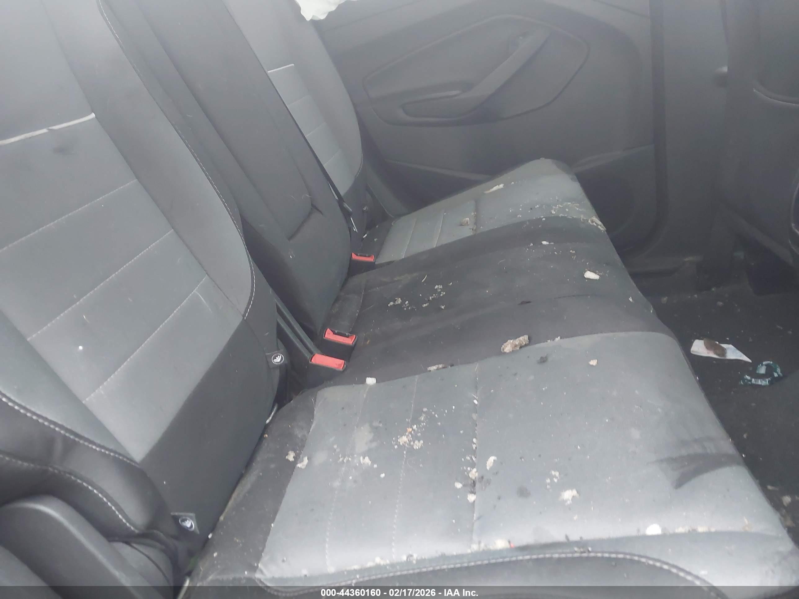 FORD ESCAPE image 8