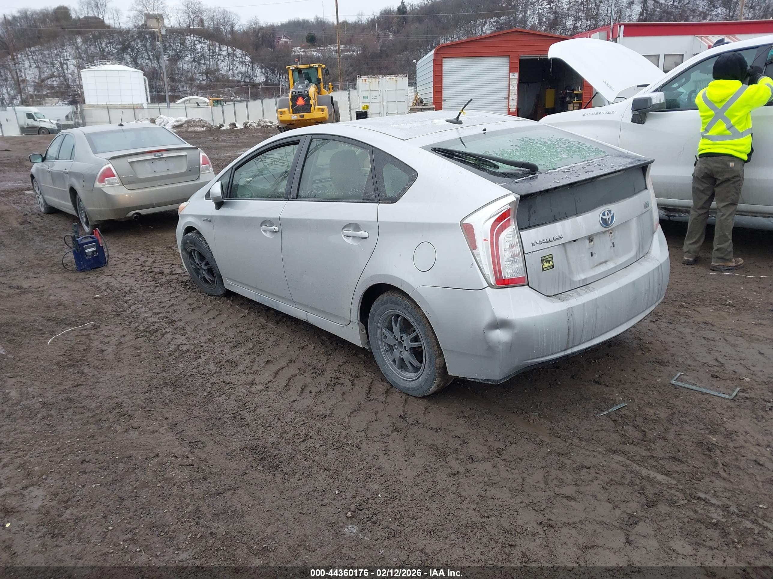 TOYOTA PRIUS image 3
