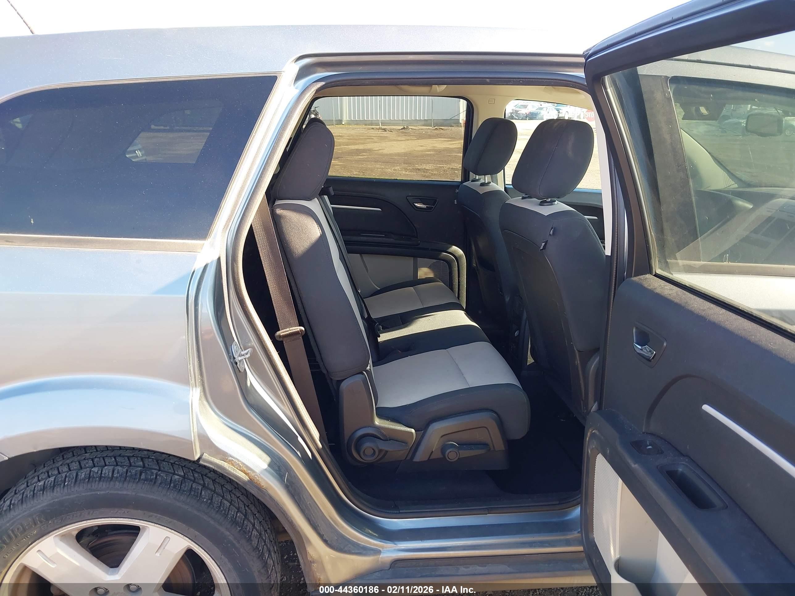 DODGE JOURNEY image 8