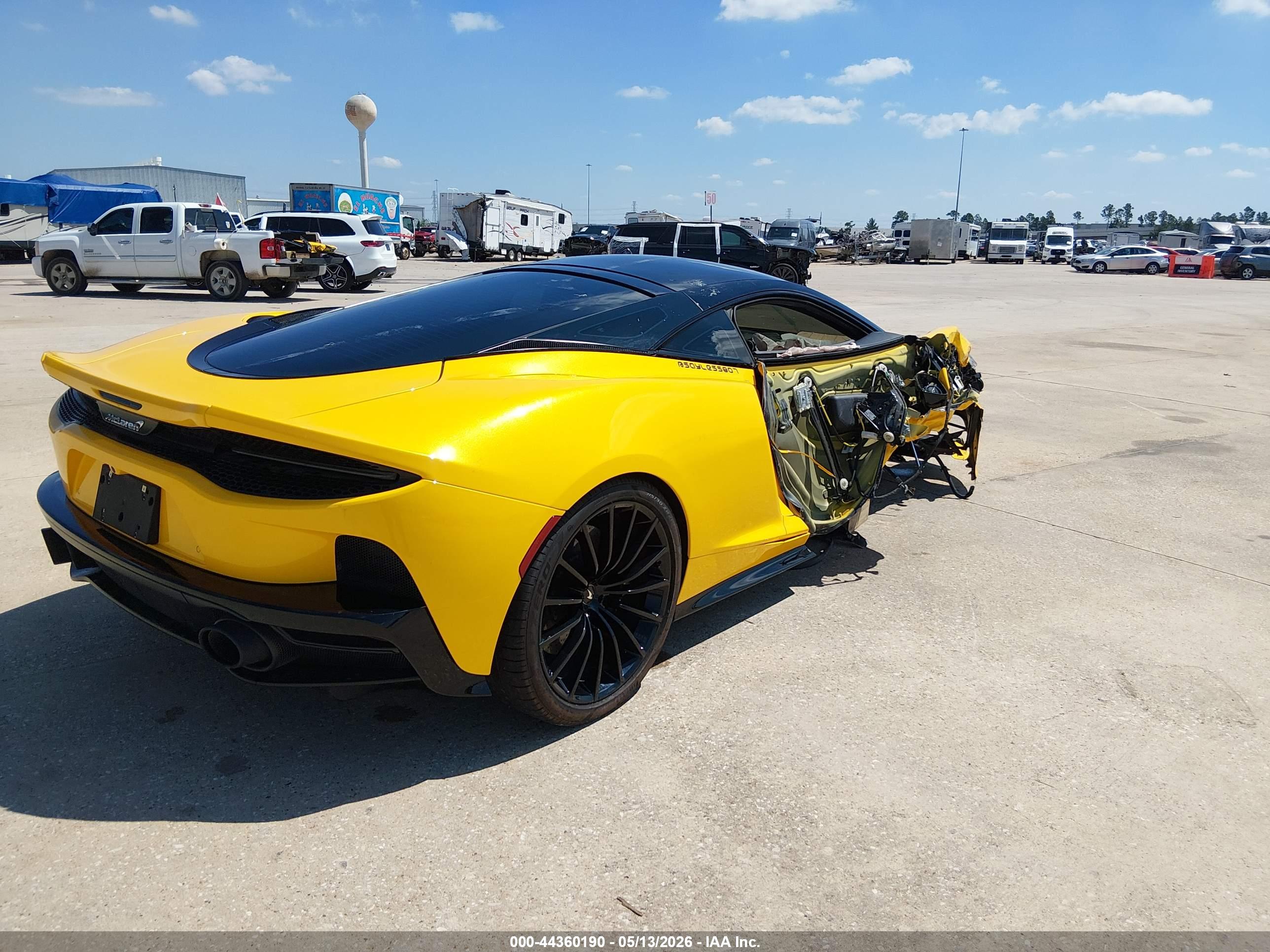 MCLAREN GT image 4