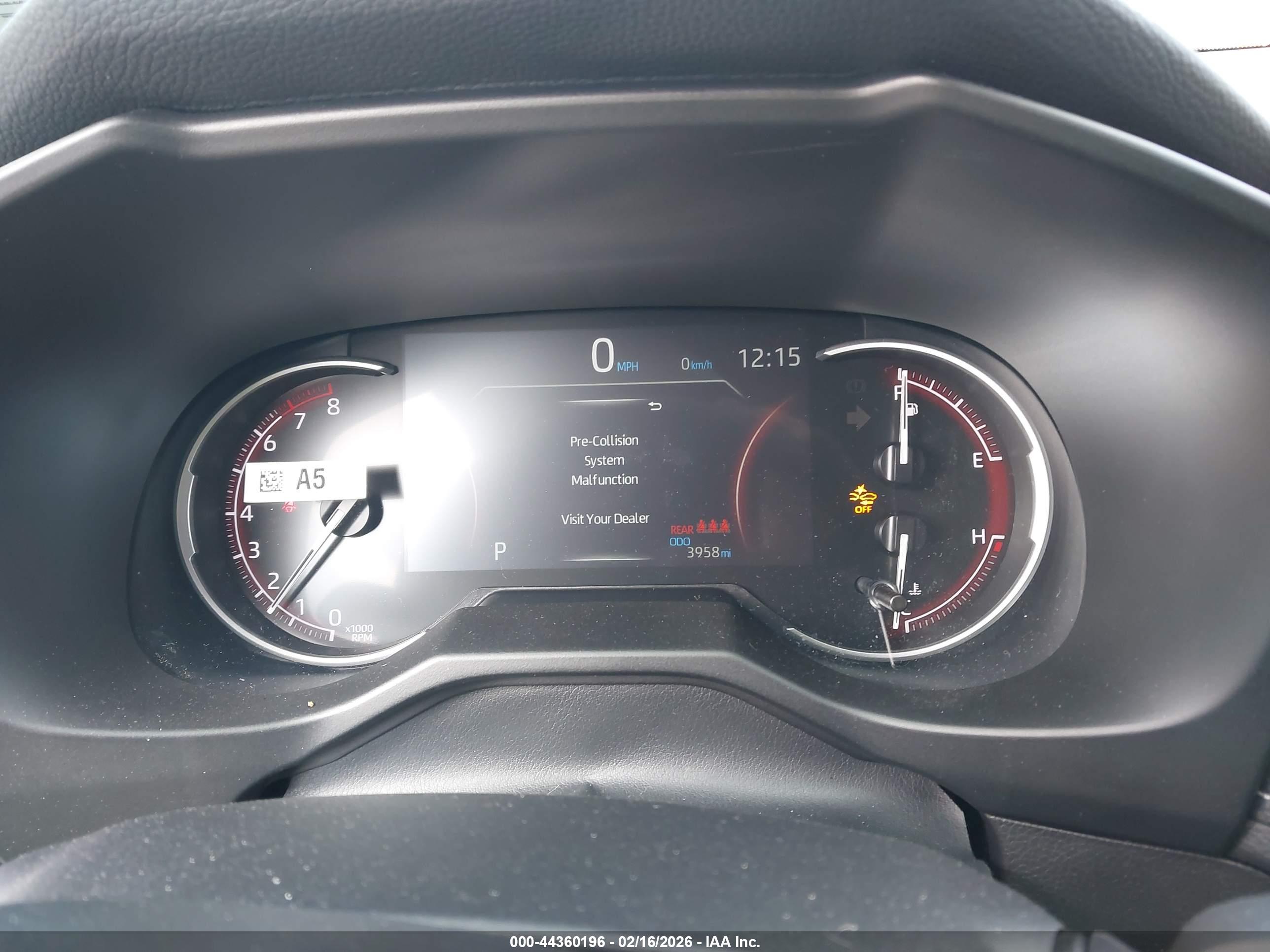 TOYOTA RAV4 image 7