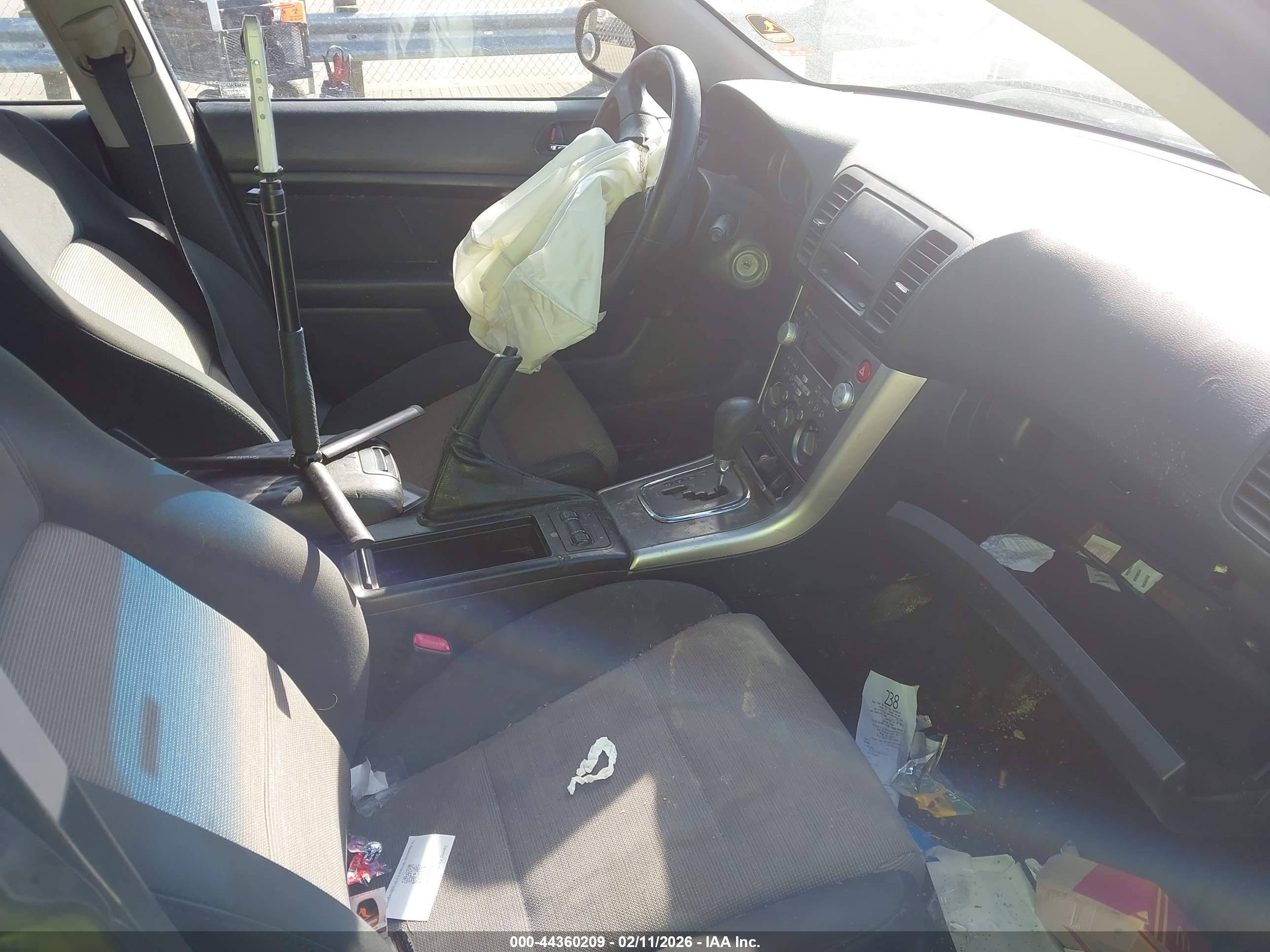SUBARU OUTBACK image 5