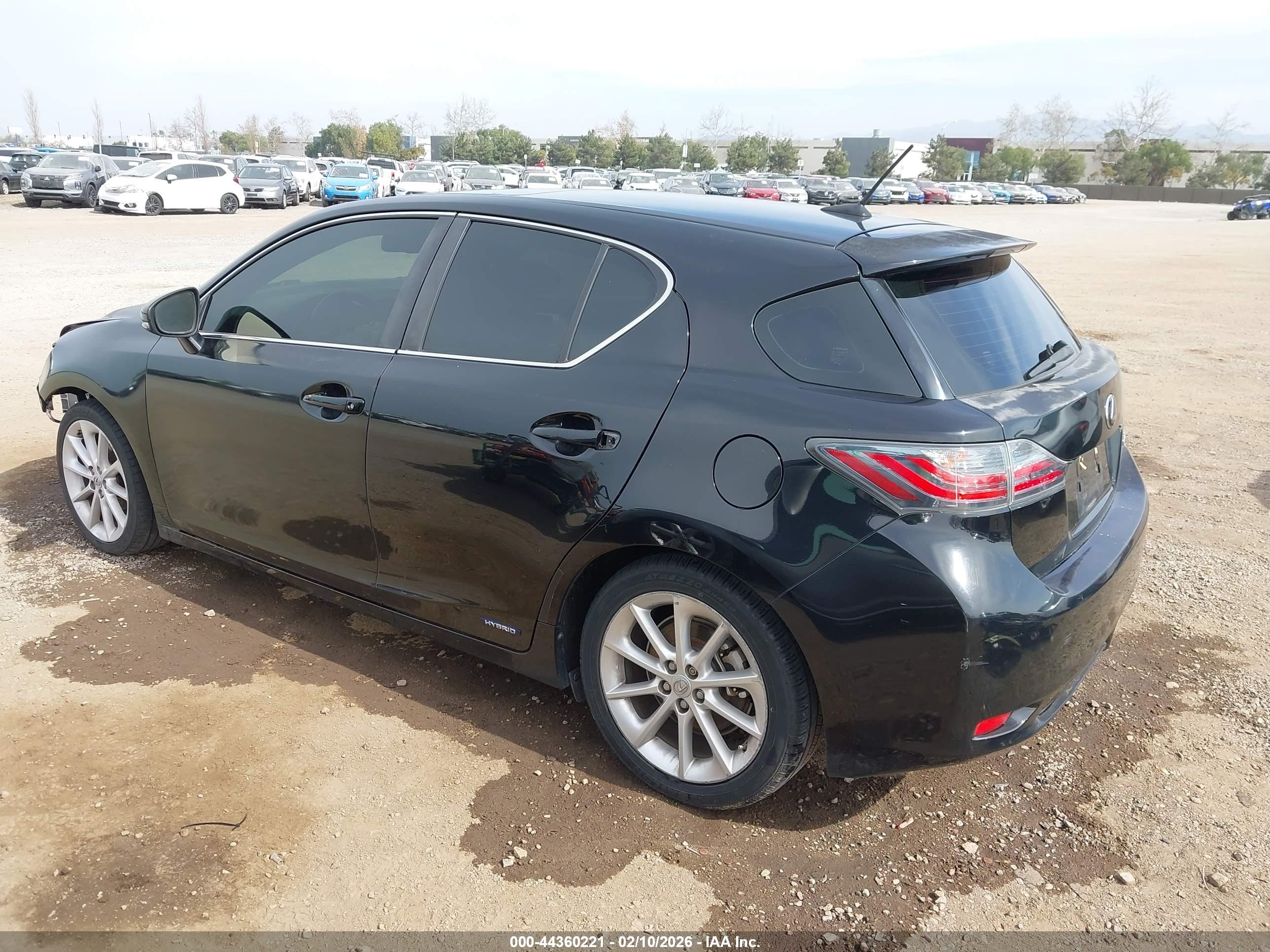 LEXUS CT image 3