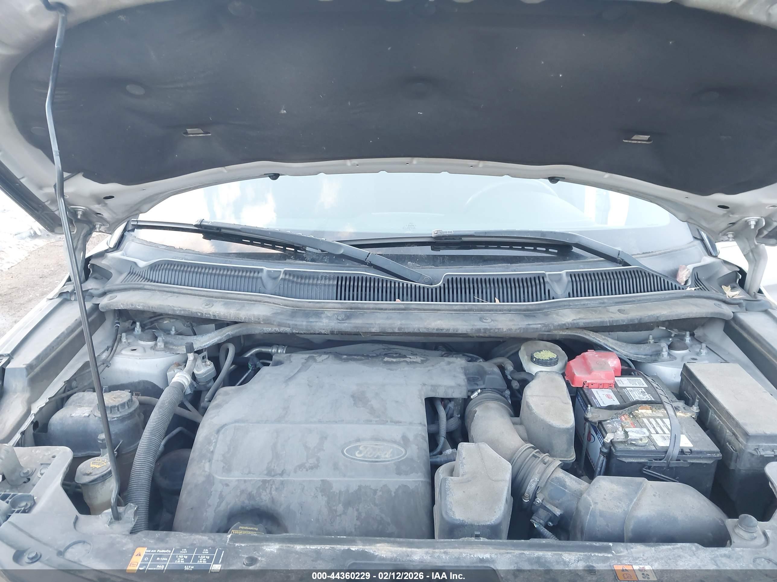 FORD EXPLORER image 10