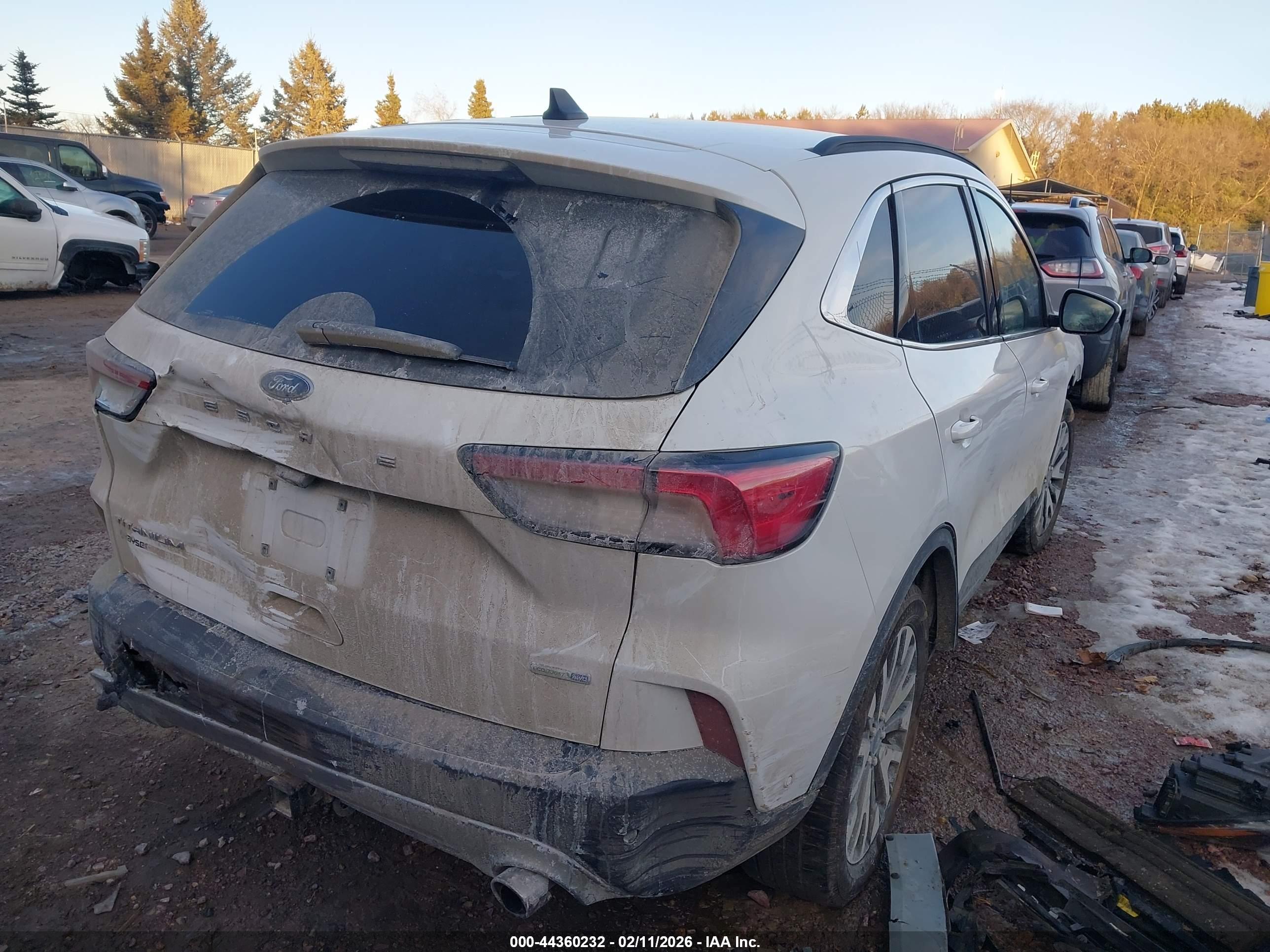FORD ESCAPE image 4