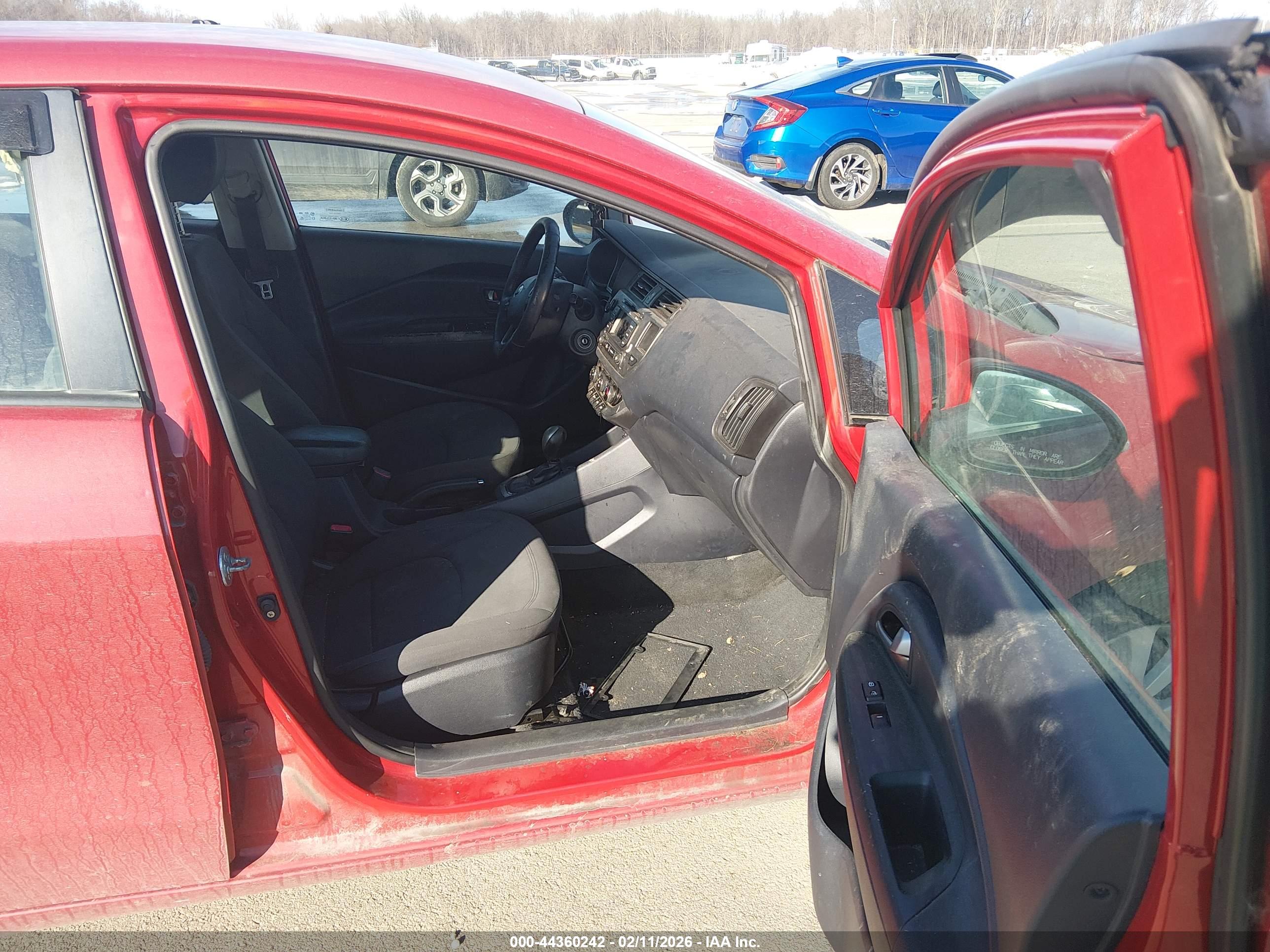 KIA RIO image 5
