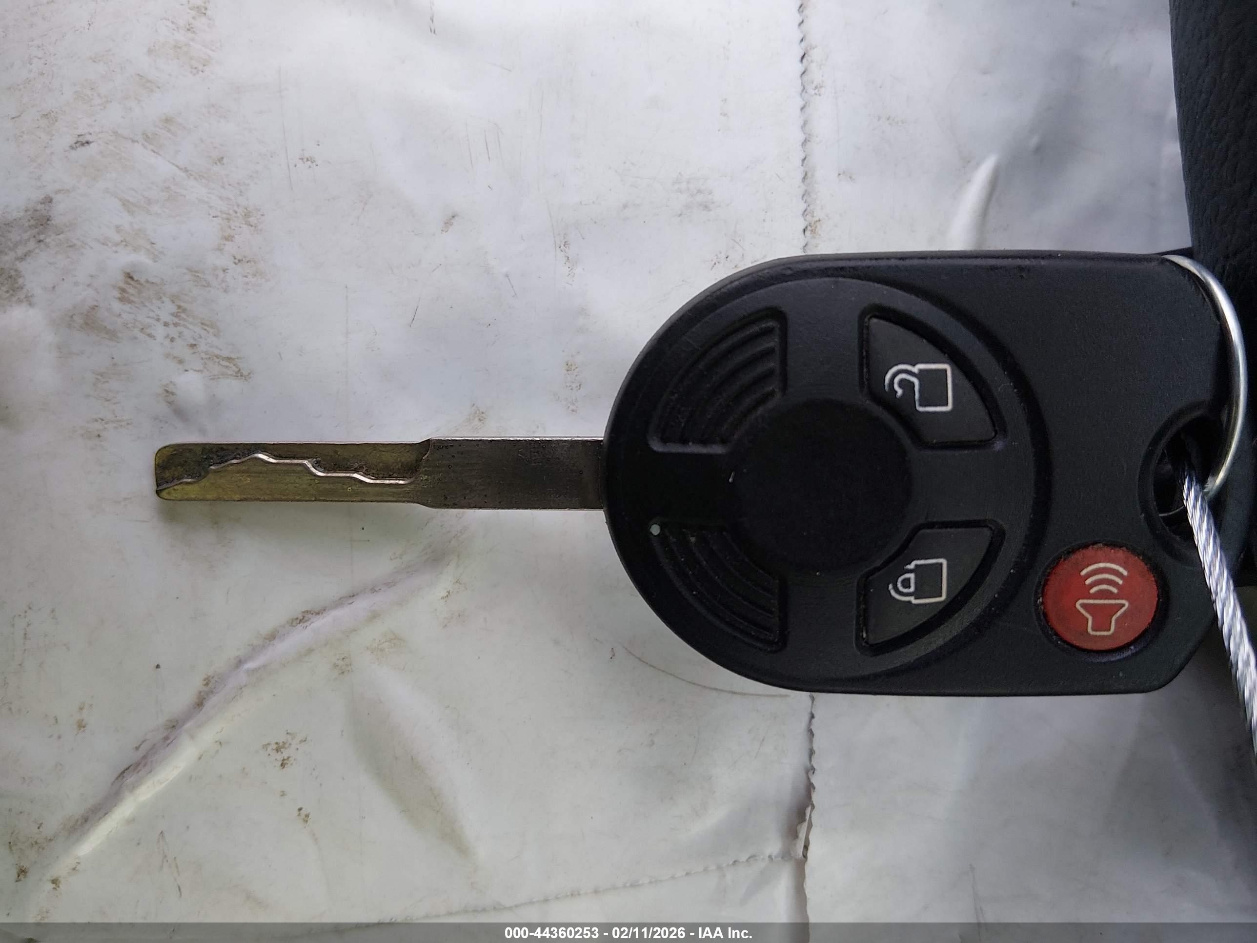 FORD ESCAPE image 11