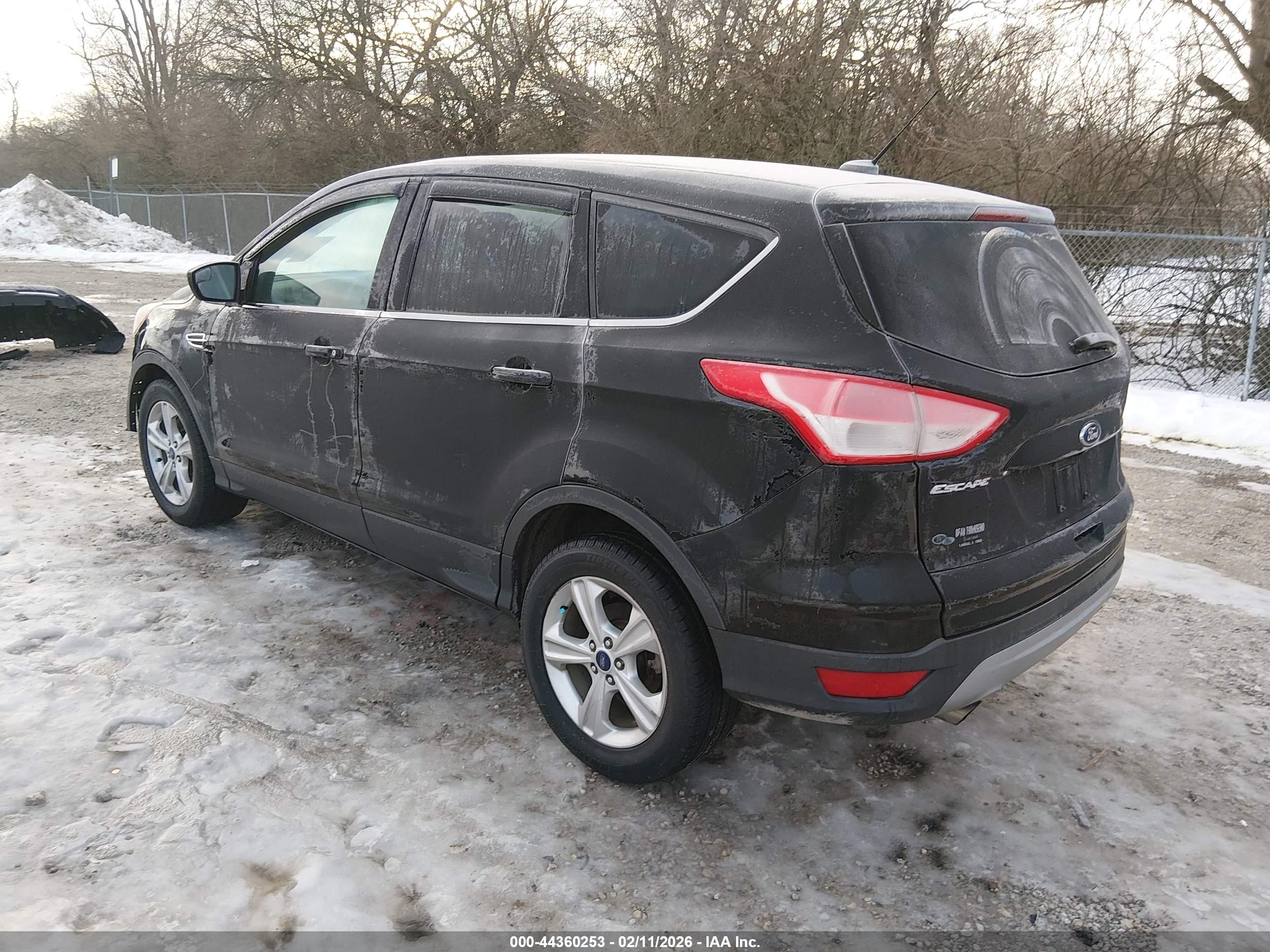 FORD ESCAPE image 3