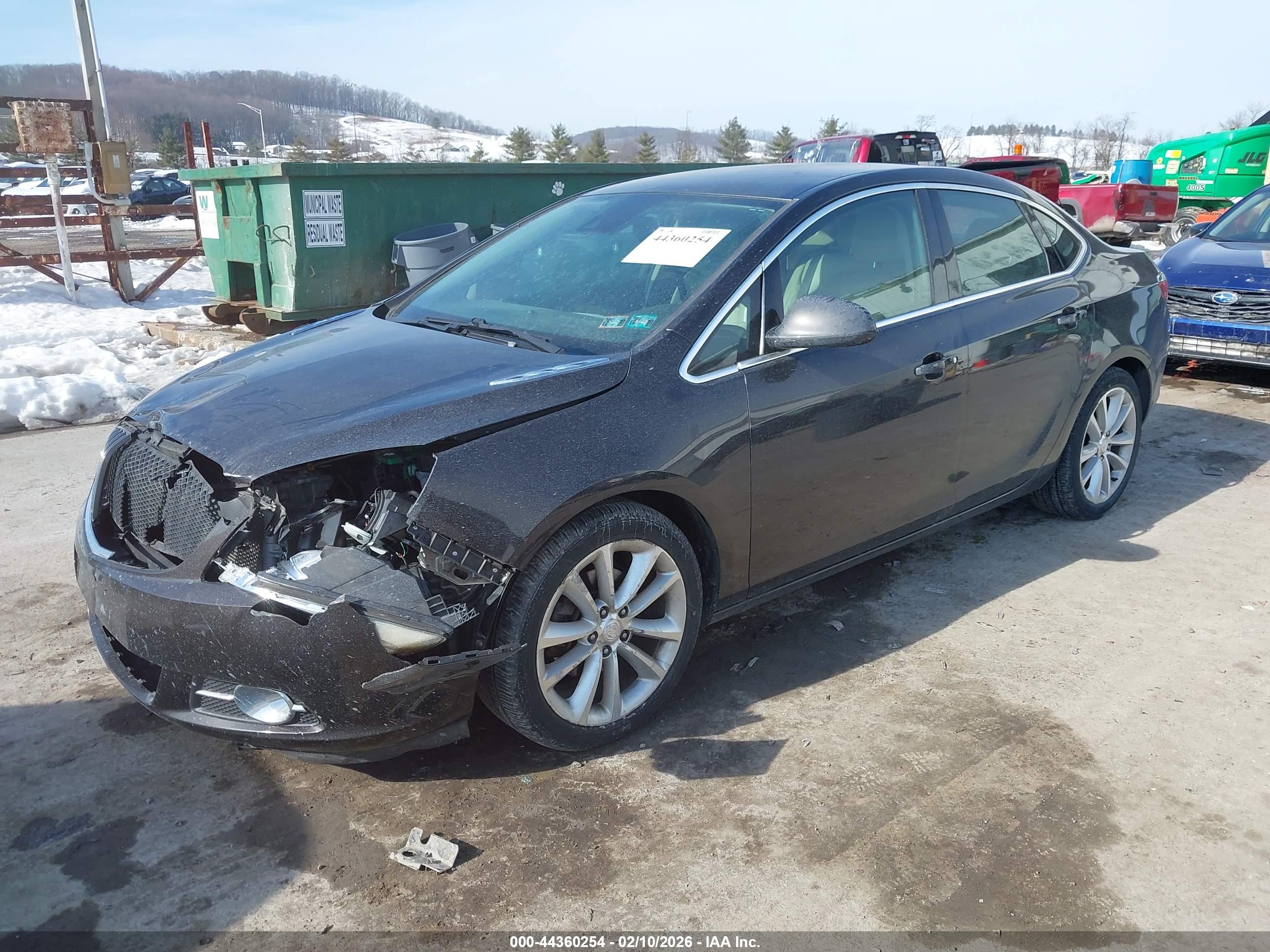 BUICK VERANO image 2