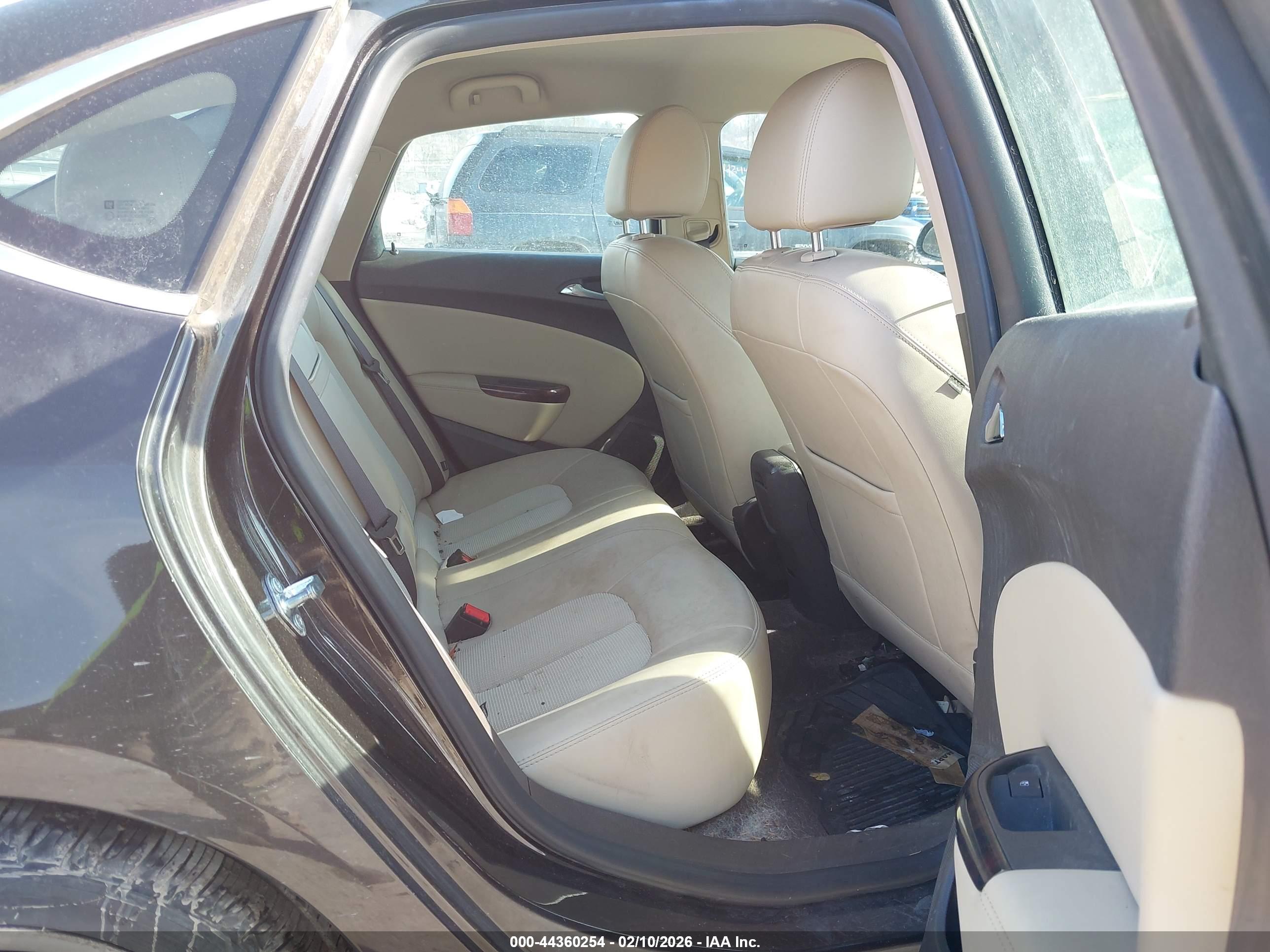 BUICK VERANO image 8