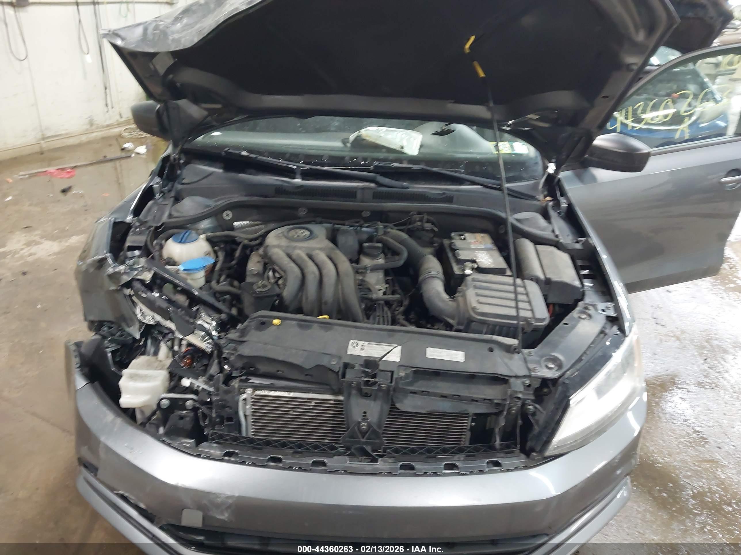VOLKSWAGEN JETTA image 10